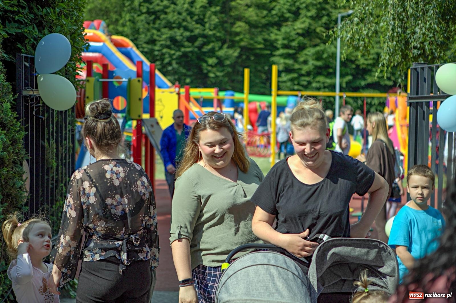 Zdjęcie w galerii na portalu naszraciborz.pl:  II Festyn Rodzinny w Przedszkolu nr 13 [FOTO i WIDEO] wiadomości z regionu