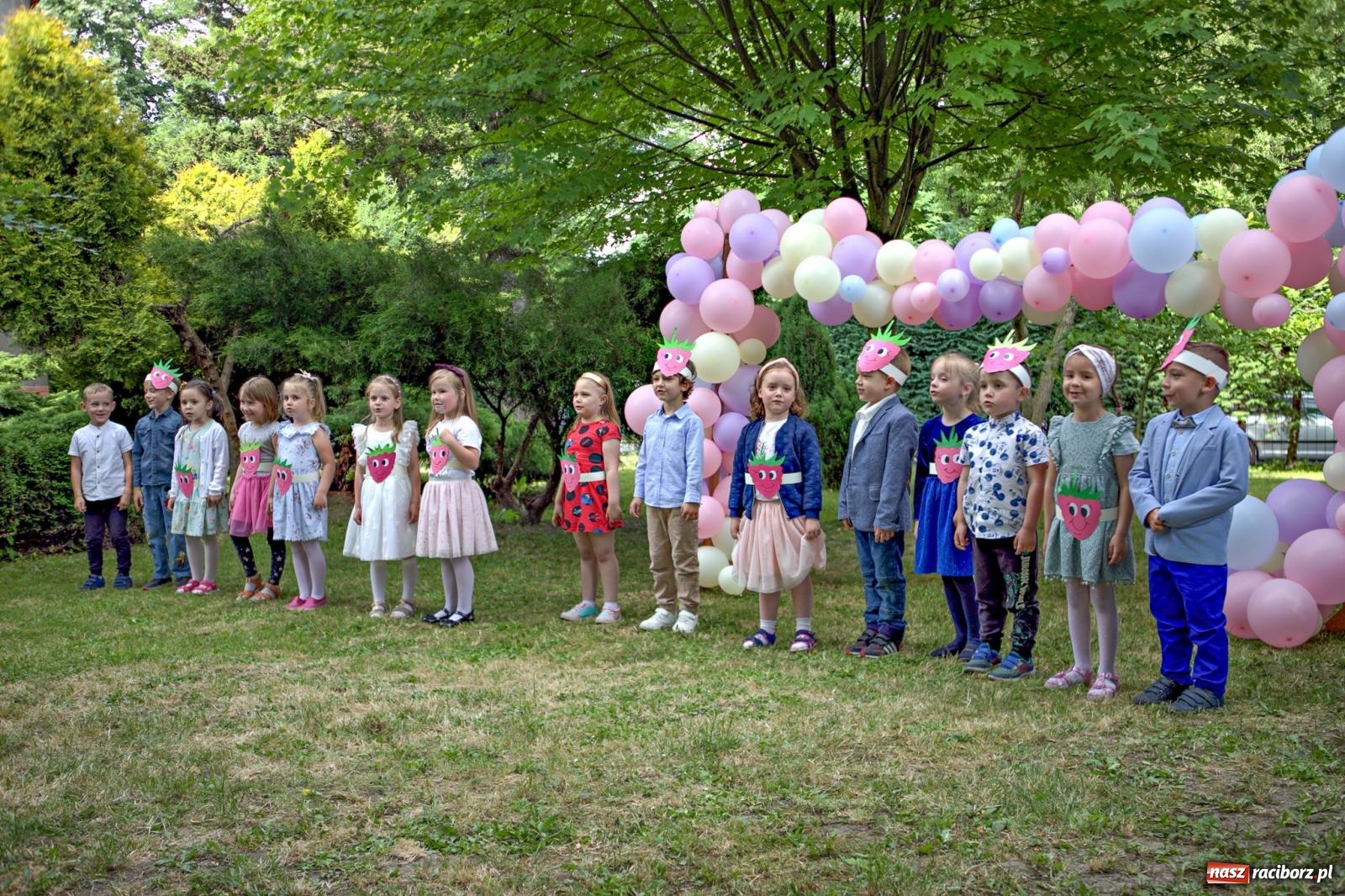 Zdjęcie w galerii na portalu naszraciborz.pl:  II Festyn Rodzinny w Przedszkolu nr 13 [FOTO i WIDEO] wiadomości z regionu