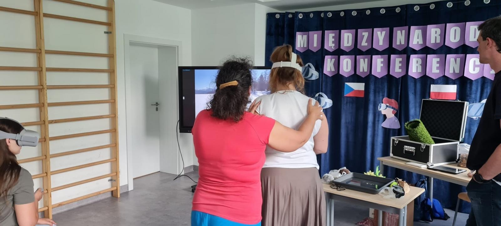 Zdjęcie w galerii na portalu naszraciborz.pl: Wirtualna rzeczywistość w raciborskiej placówce oświatowej wiadomości z regionu