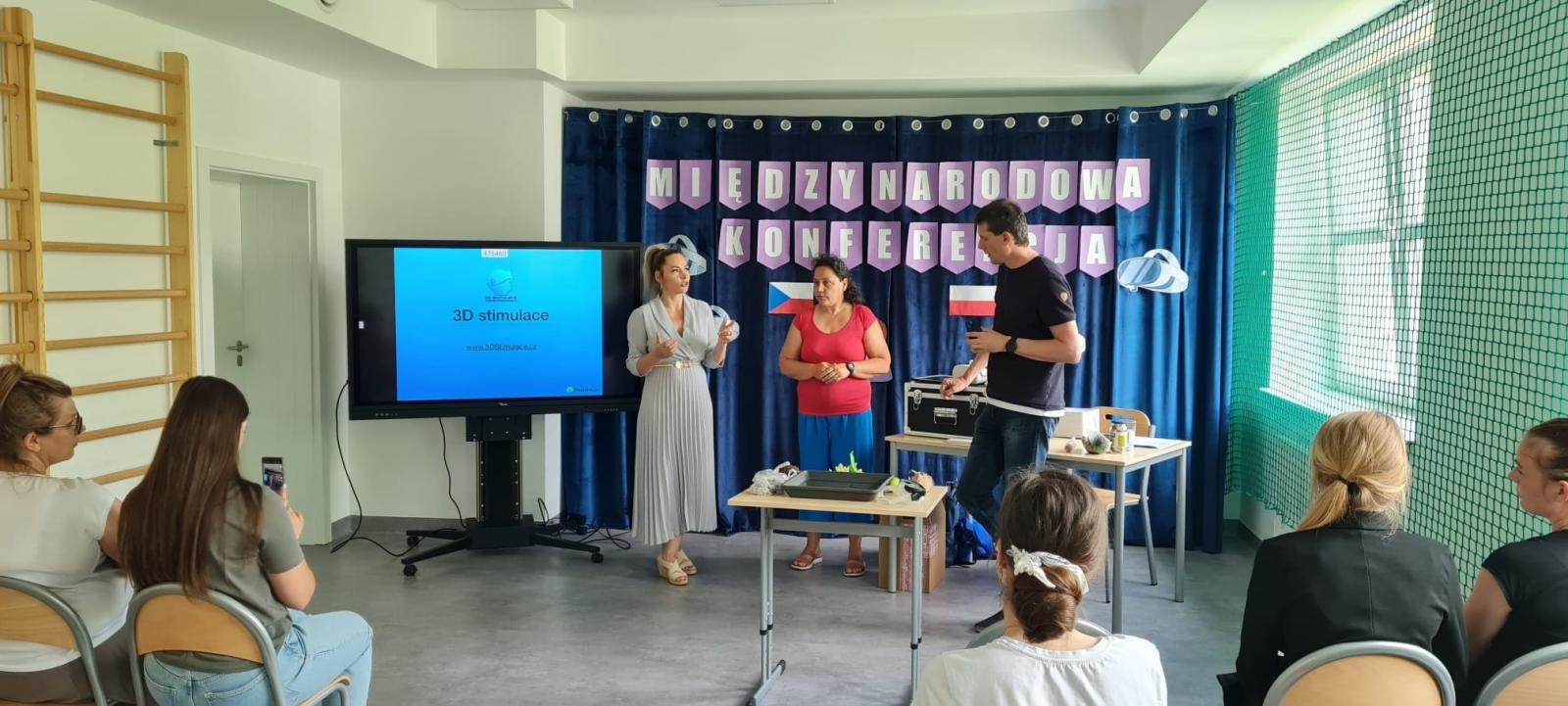 Zdjęcie w galerii na portalu naszraciborz.pl: Wirtualna rzeczywistość w raciborskiej placówce oświatowej wiadomości z regionu