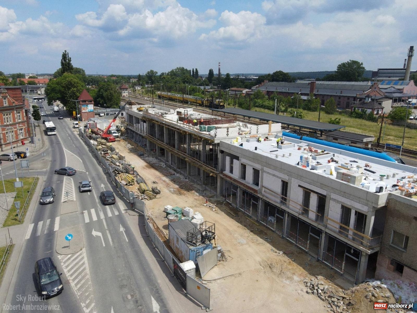 Zdjęcie w galerii na portalu naszraciborz.pl: Stary i nowy dworzec. Porównajcie zdjęcia lotnicze! wiadomości z regionu