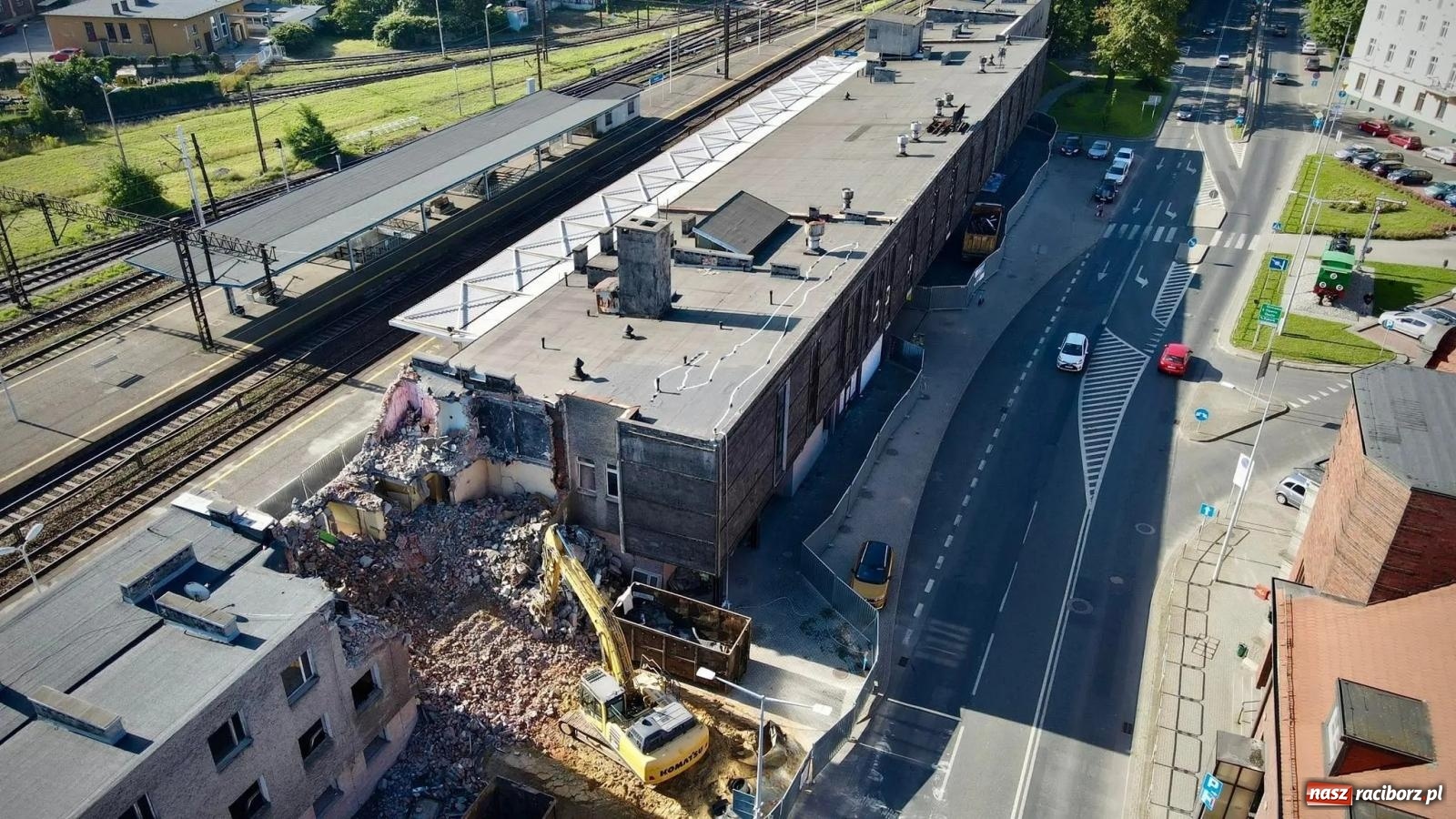 Zdjęcie w galerii na portalu naszraciborz.pl: Stary i nowy dworzec. Porównajcie zdjęcia lotnicze! wiadomości z regionu