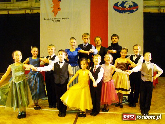 Zdjęcie w galerii na portalu naszraciborz.pl: Źródło tańcowało w Wieliczce wiadomości z regionu