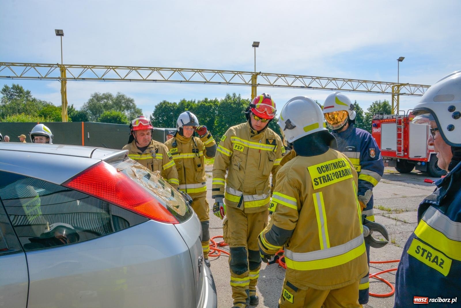 Zdjęcie w galerii na portalu naszraciborz.pl: Kompania odwodowa ćwiczy na terenie Rafako [FOTO i WIDEO] wiadomości z regionu