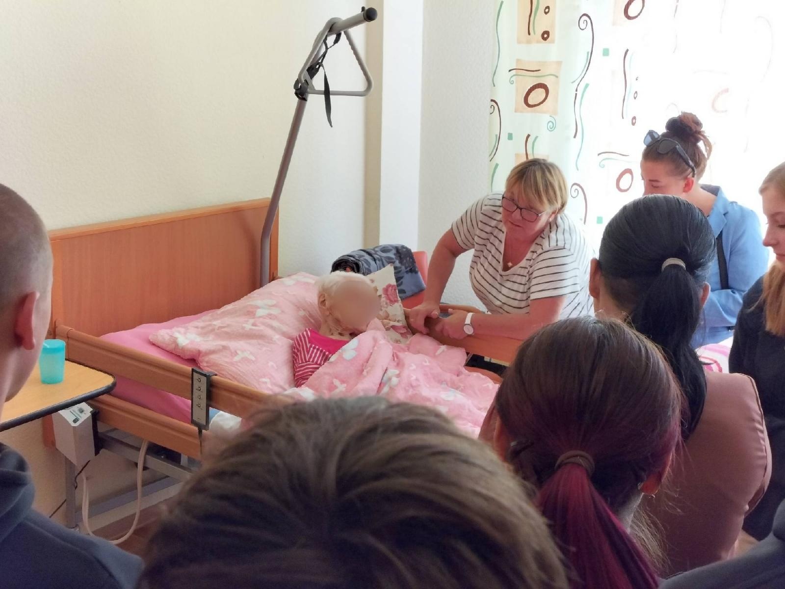 Zdjęcie w galerii na portalu naszraciborz.pl: Jedna decyzja zmienia życie. Klub Strefa i Ośrodek Kuratorski w DPS wiadomości z regionu