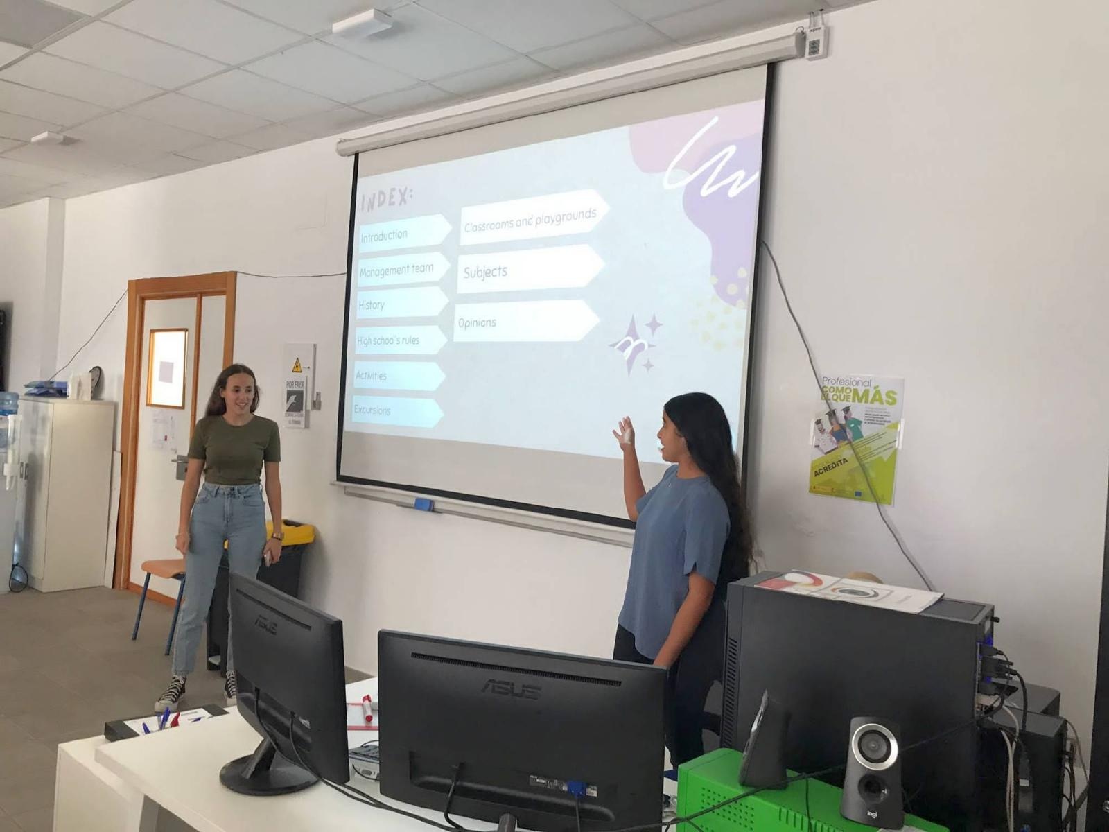 Zdjęcie w galerii na portalu naszraciborz.pl: Job shadowing nauczycieli SP4 w hiszpańskiej Ageciras wiadomości z regionu