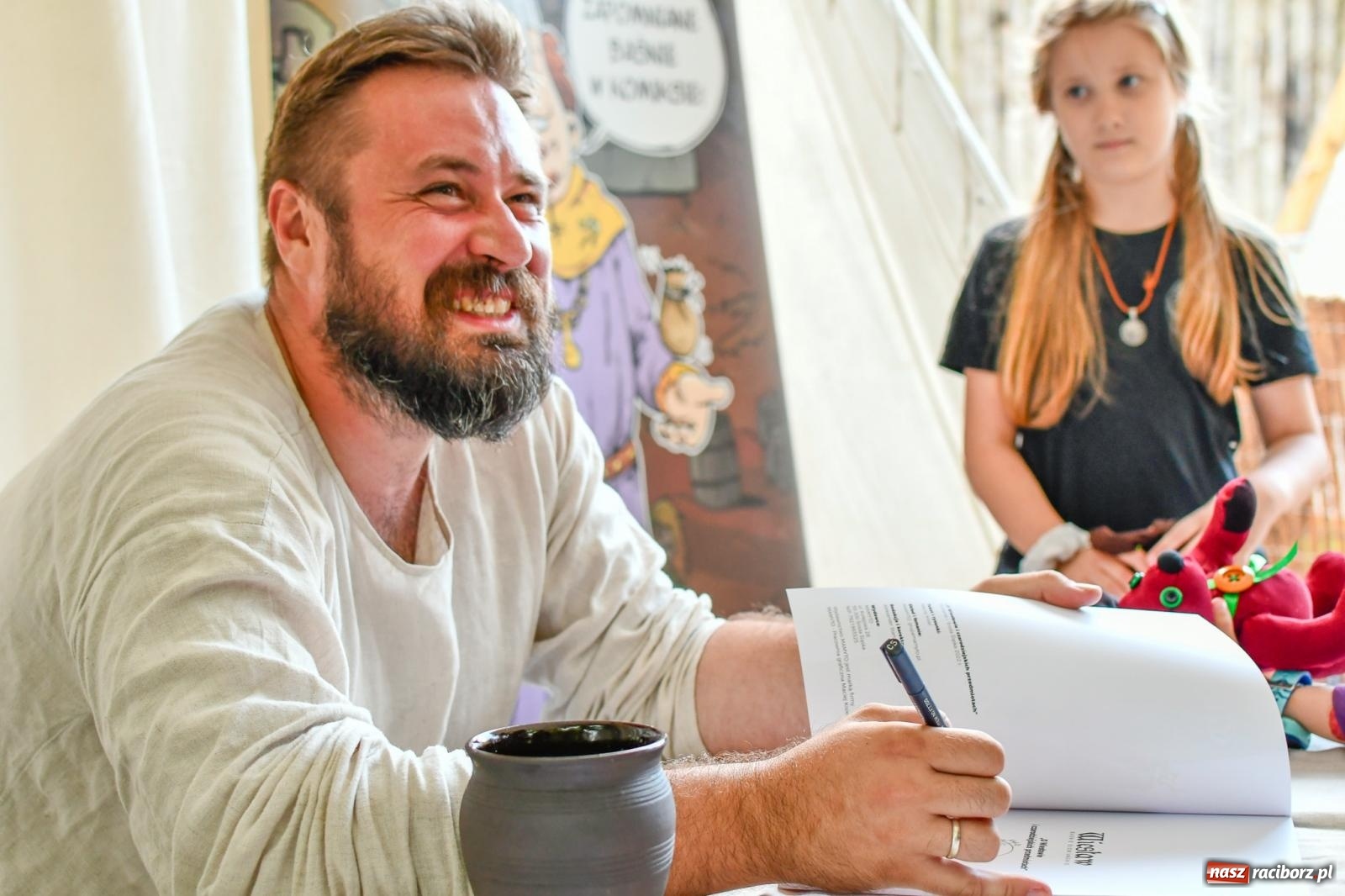 Zdjęcie w galerii na portalu naszraciborz.pl: Gród pod Oborą tętni życiem. Ruszył festiwal średniowieczny [FOTO i WIDEO] wiadomości z regionu