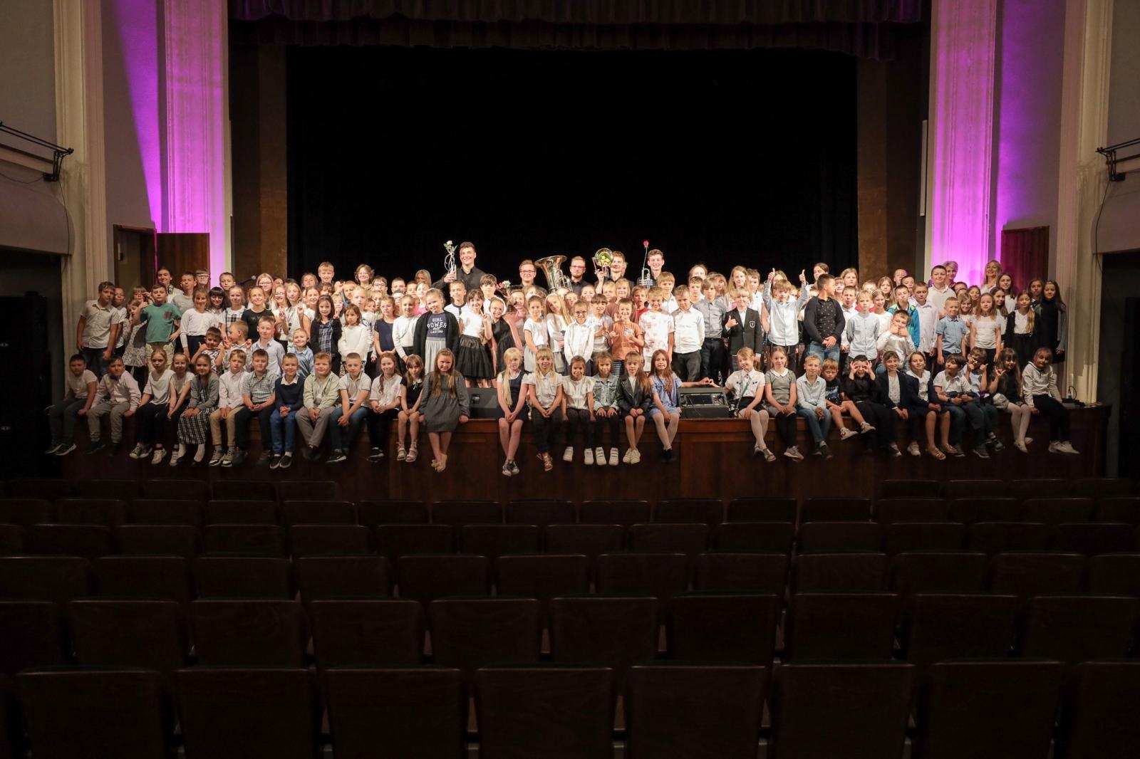 Zdjęcie w galerii na portalu naszraciborz.pl: Mocny akcent na zakończenie koncertów umuzykalniających wiadomości z regionu