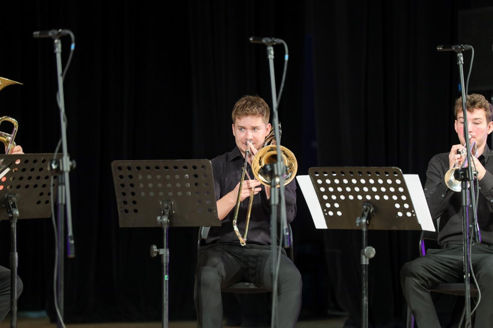 Zdjęcie w galerii na portalu naszraciborz.pl: Mocny akcent na zakończenie koncertów umuzykalniających wiadomości z regionu