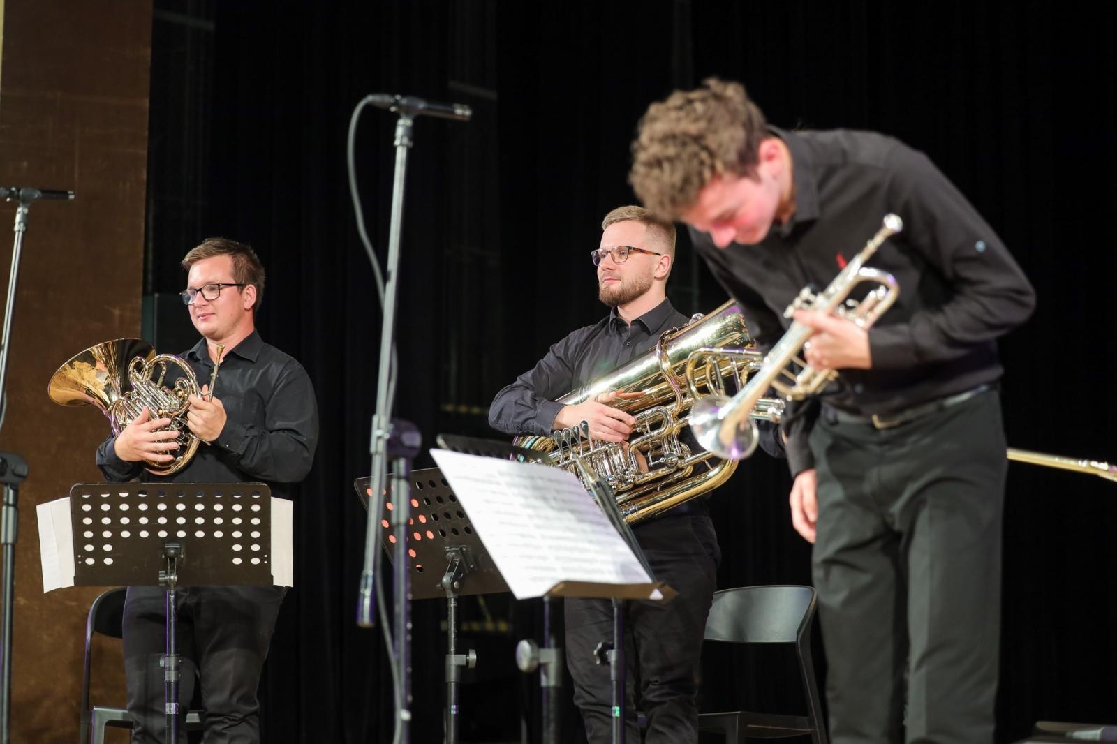 Zdjęcie w galerii na portalu naszraciborz.pl: Mocny akcent na zakończenie koncertów umuzykalniających wiadomości z regionu