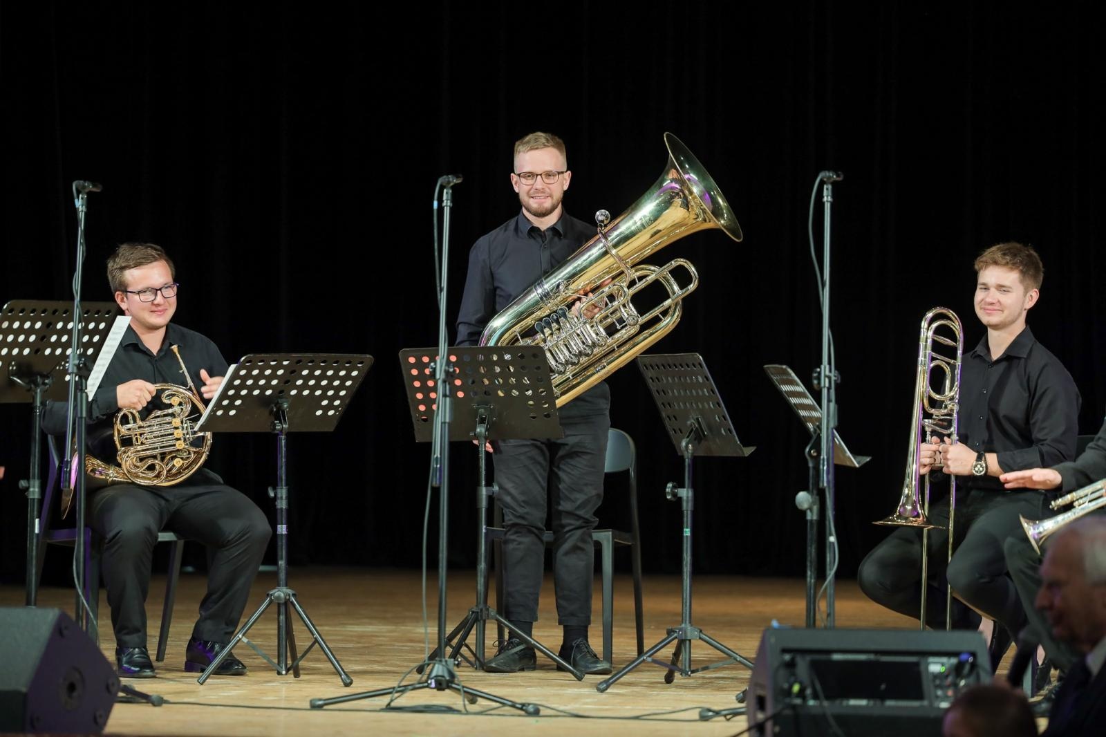 Zdjęcie w galerii na portalu naszraciborz.pl: Mocny akcent na zakończenie koncertów umuzykalniających wiadomości z regionu
