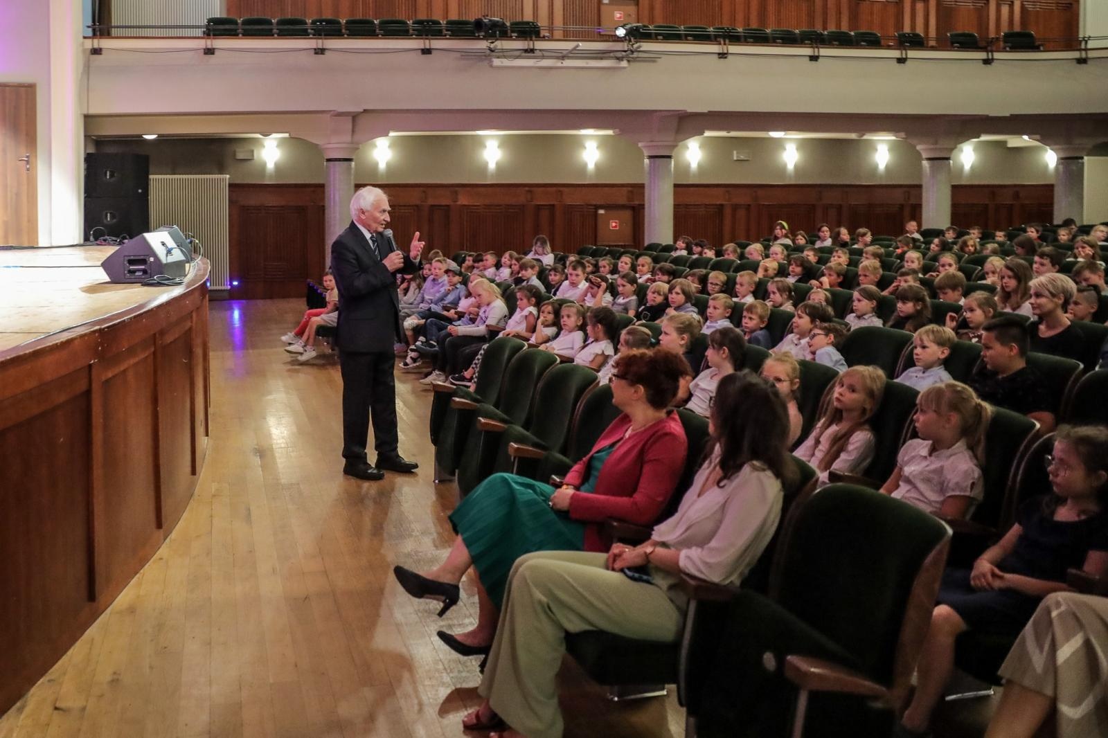 Zdjęcie w galerii na portalu naszraciborz.pl: Mocny akcent na zakończenie koncertów umuzykalniających wiadomości z regionu