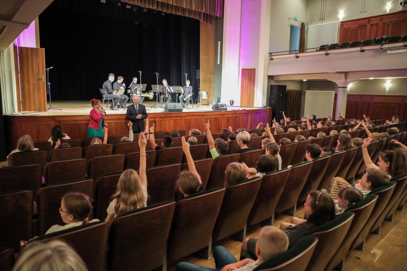 Zdjęcie w galerii na portalu naszraciborz.pl: Mocny akcent na zakończenie koncertów umuzykalniających wiadomości z regionu