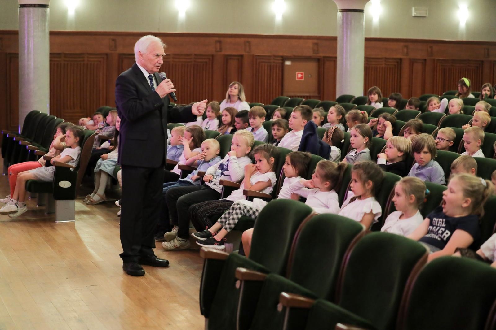 Zdjęcie w galerii na portalu naszraciborz.pl: Mocny akcent na zakończenie koncertów umuzykalniających wiadomości z regionu