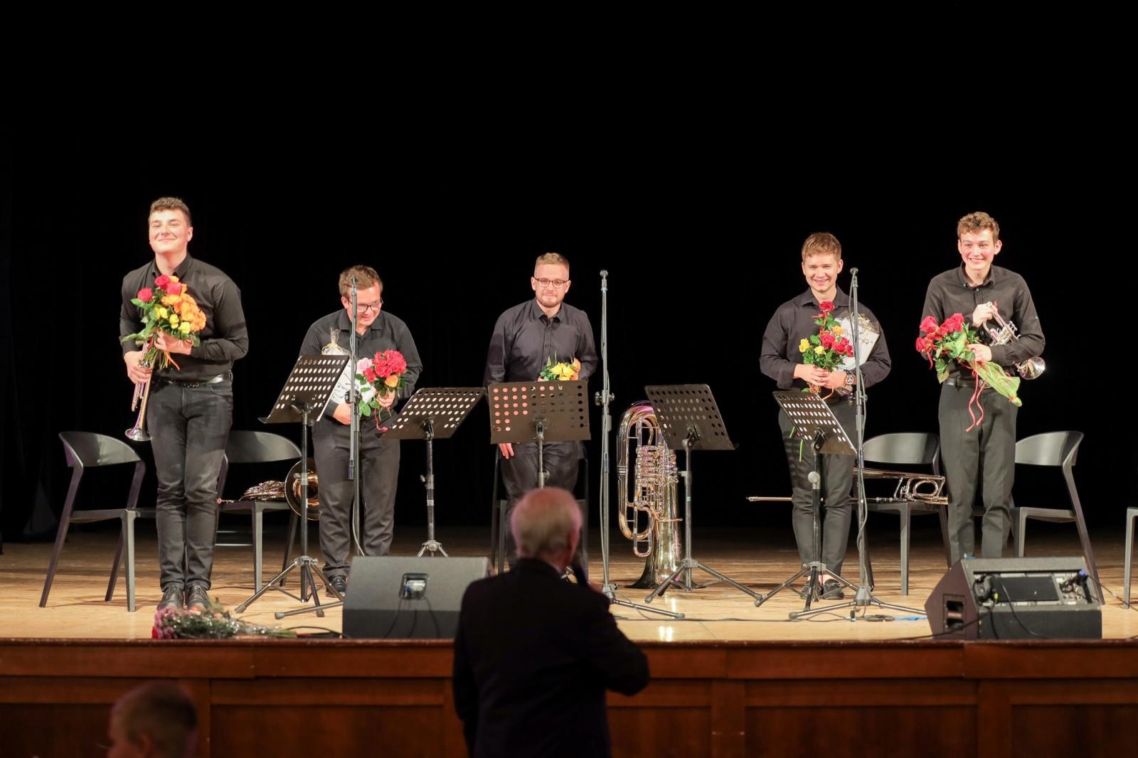 Zdjęcie w galerii na portalu naszraciborz.pl: Mocny akcent na zakończenie koncertów umuzykalniających wiadomości z regionu