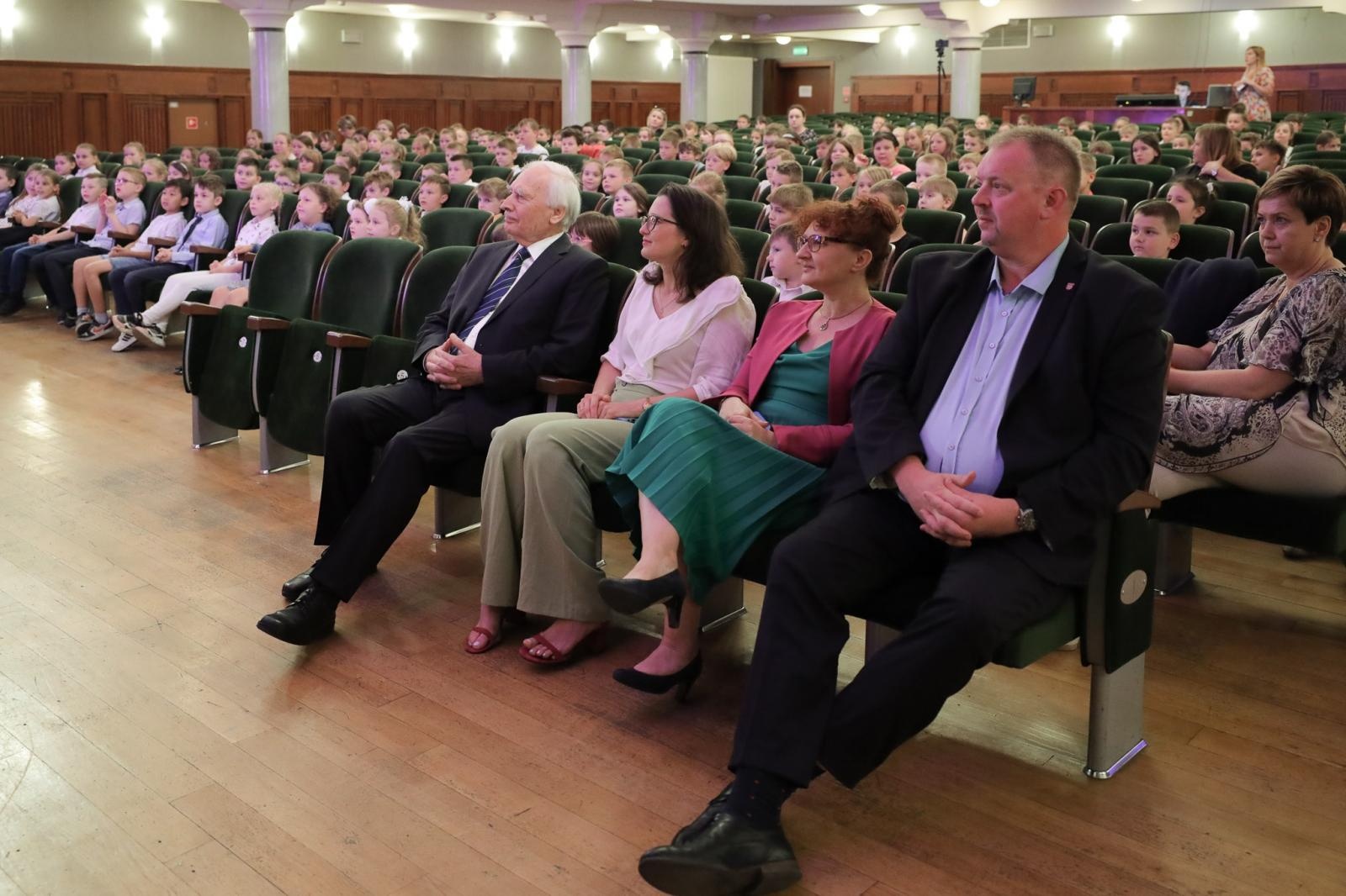 Zdjęcie w galerii na portalu naszraciborz.pl: Mocny akcent na zakończenie koncertów umuzykalniających wiadomości z regionu