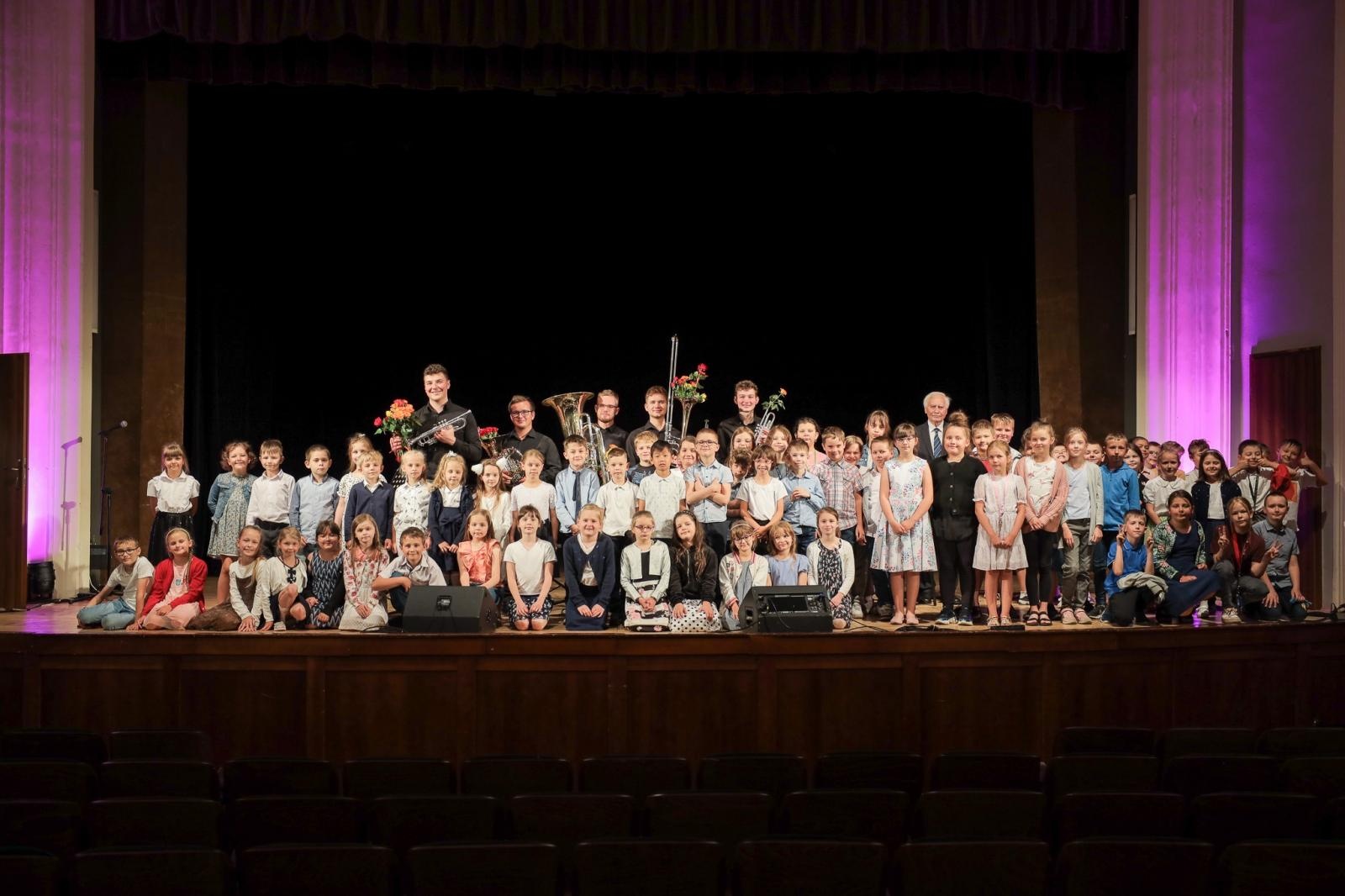 Zdjęcie w galerii na portalu naszraciborz.pl: Mocny akcent na zakończenie koncertów umuzykalniających wiadomości z regionu