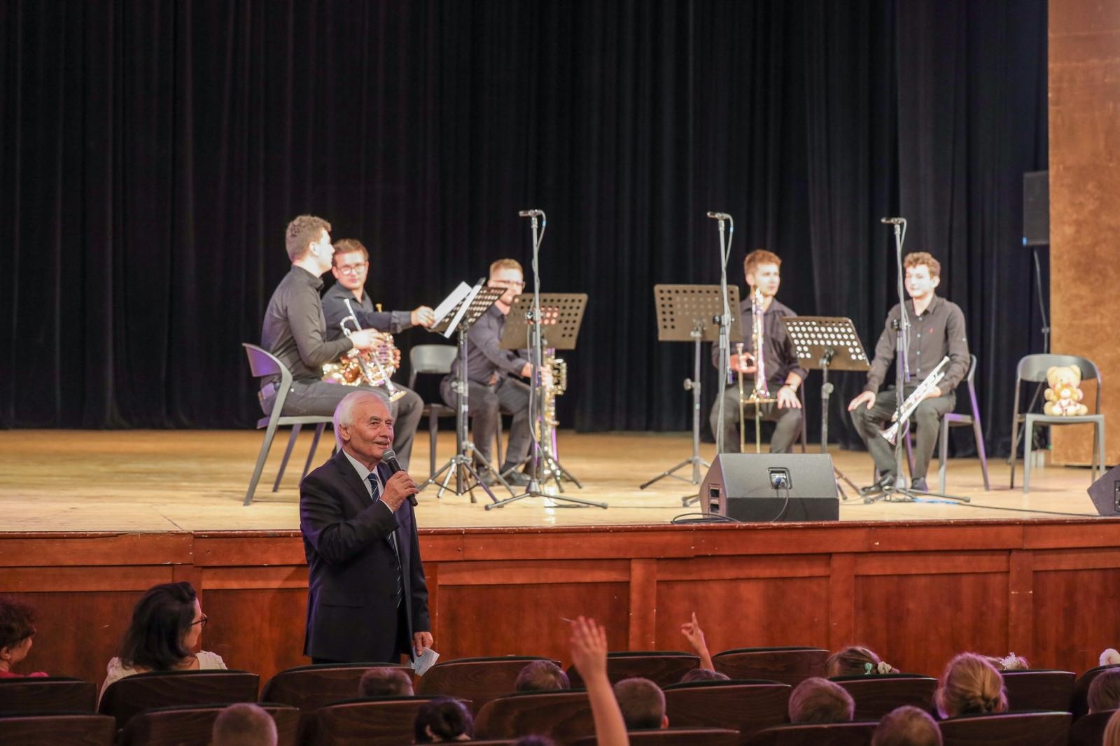 Zdjęcie w galerii na portalu naszraciborz.pl: Mocny akcent na zakończenie koncertów umuzykalniających wiadomości z regionu