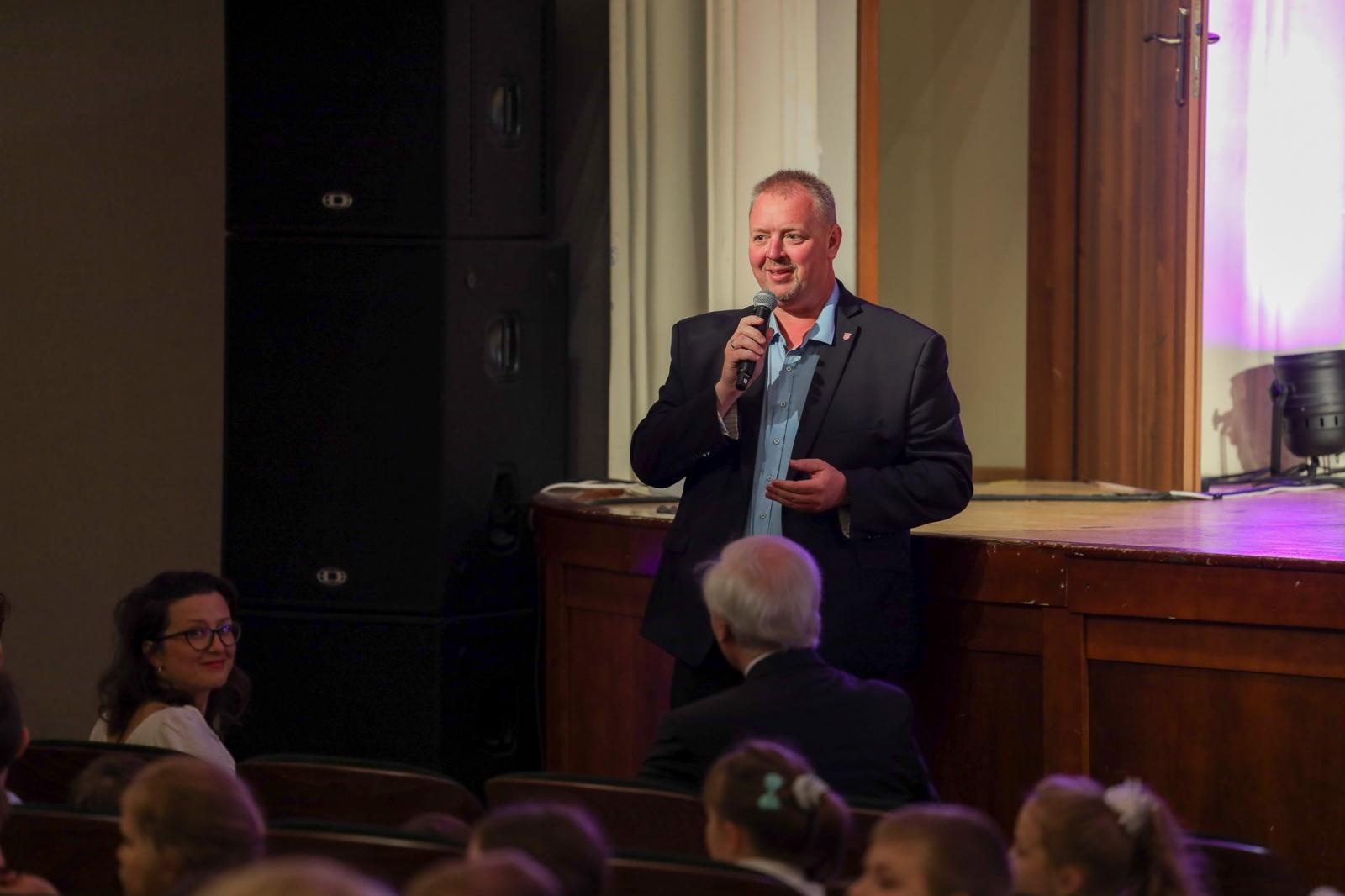 Zdjęcie w galerii na portalu naszraciborz.pl: Mocny akcent na zakończenie koncertów umuzykalniających wiadomości z regionu
