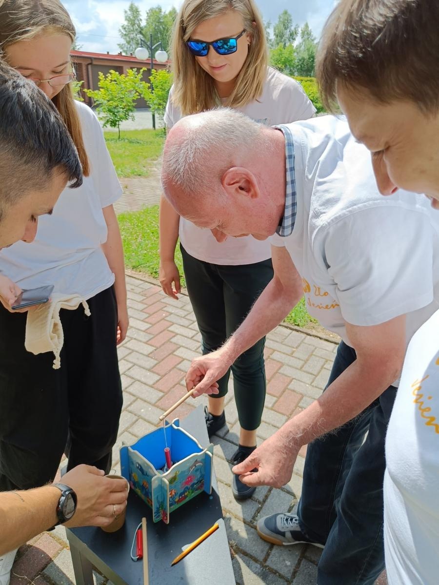 Zdjęcie w galerii na portalu naszraciborz.pl: Seniorzy ze Złotej Jesieni na Spartakiadzie DPS-ów wiadomości z regionu