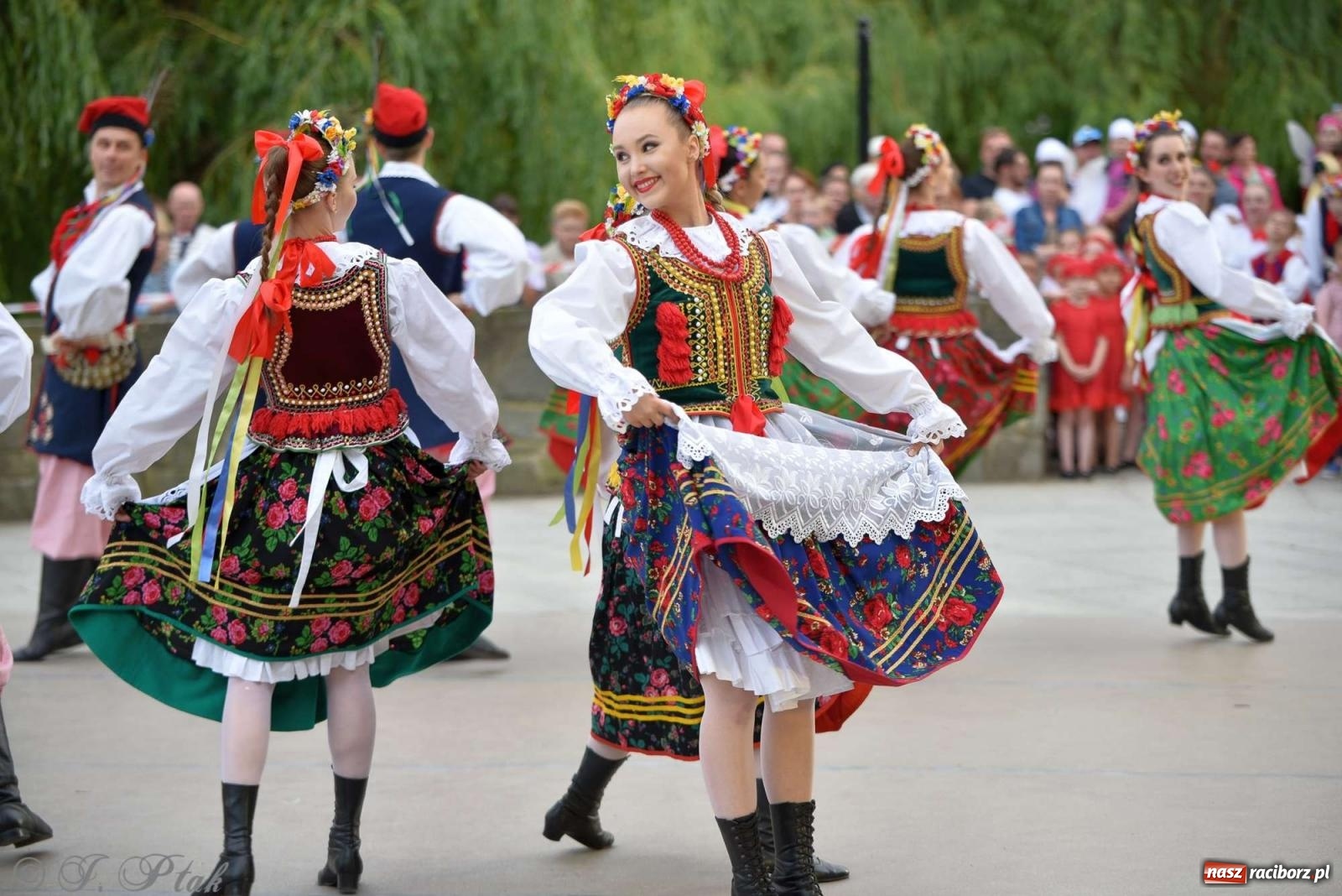 Zdjęcie w galerii na portalu naszraciborz.pl: Raciborska Noc Świętojańska - barwne widowisko nad wodą [FOTO i WIDEO] wiadomości z regionu