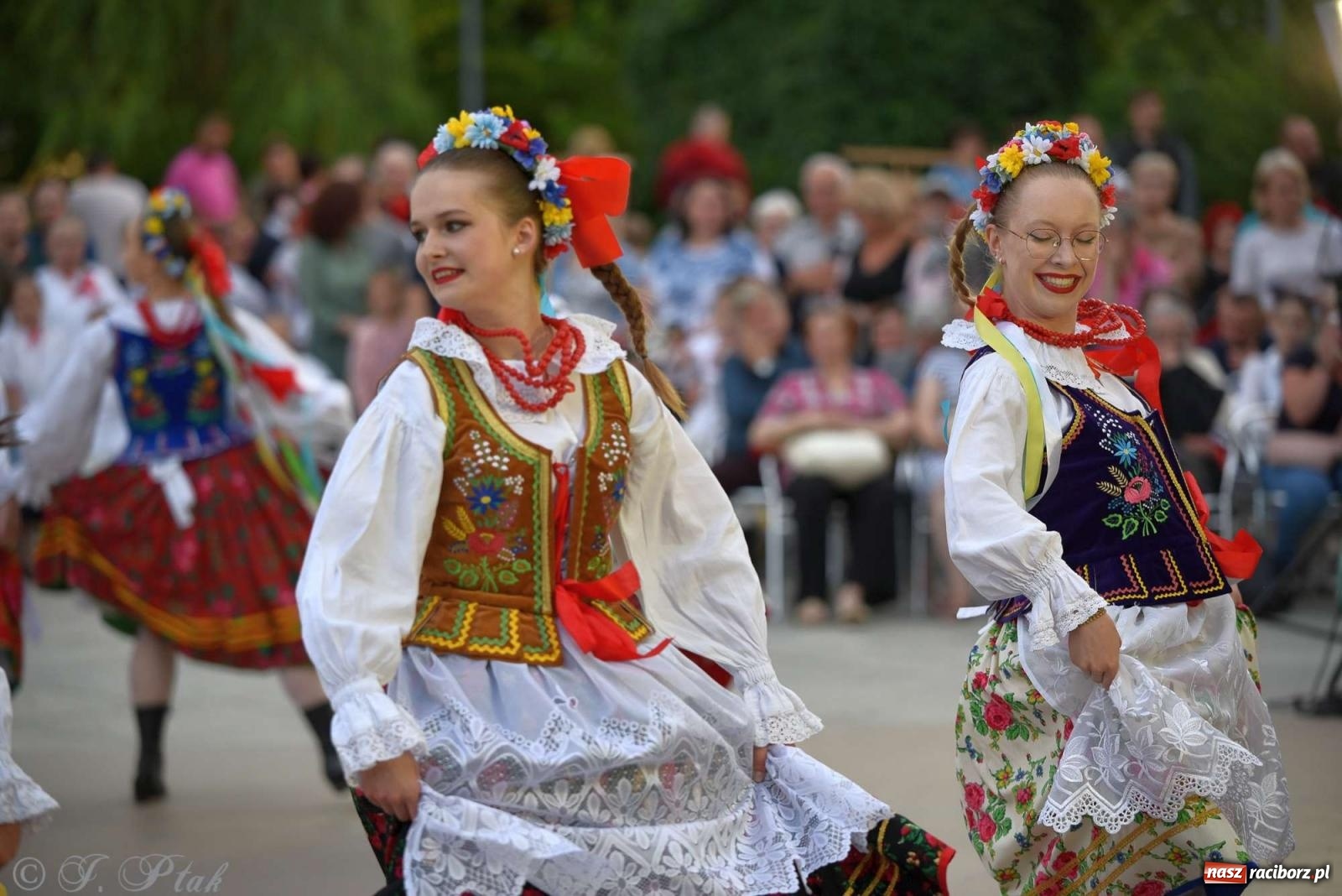 Zdjęcie w galerii na portalu naszraciborz.pl: Raciborska Noc Świętojańska - barwne widowisko nad wodą [FOTO i WIDEO] wiadomości z regionu