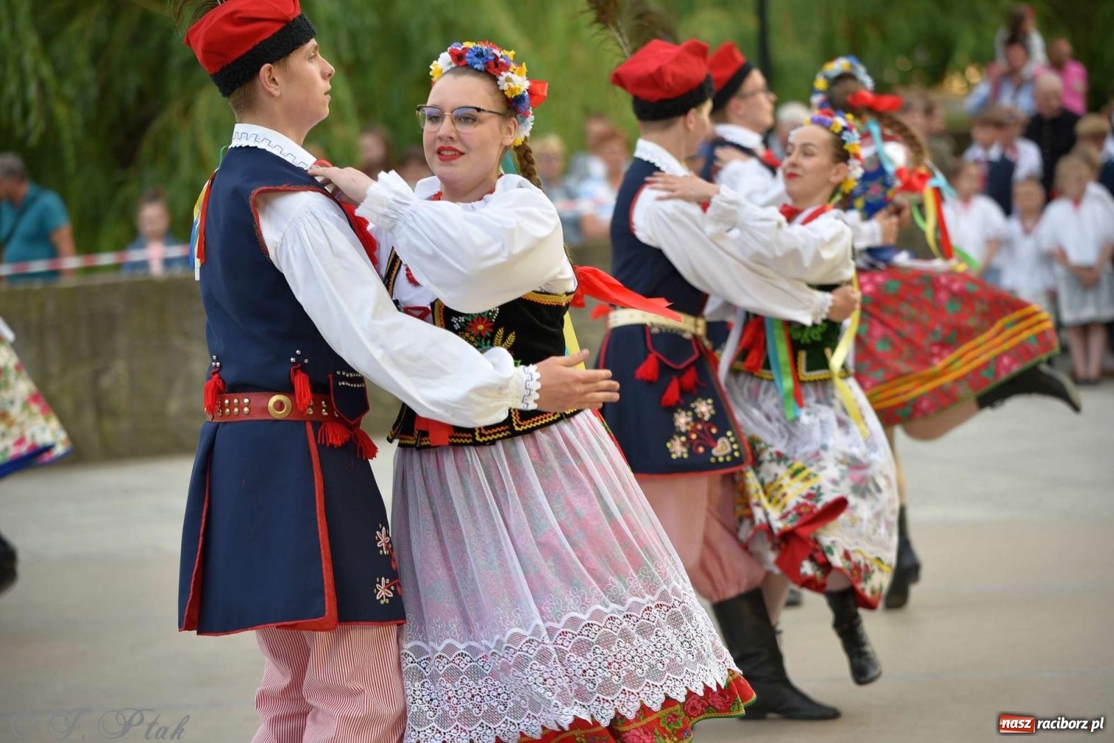 Zdjęcie w galerii na portalu naszraciborz.pl: Raciborska Noc Świętojańska - barwne widowisko nad wodą [FOTO i WIDEO] wiadomości z regionu