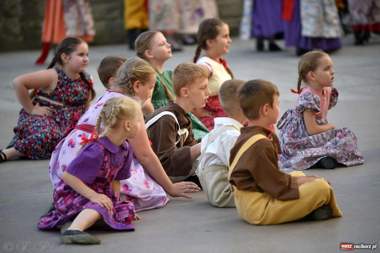 Zdjęcie w galerii na portalu naszraciborz.pl: Raciborska Noc Świętojańska - barwne widowisko nad wodą [FOTO i WIDEO] wiadomości z regionu