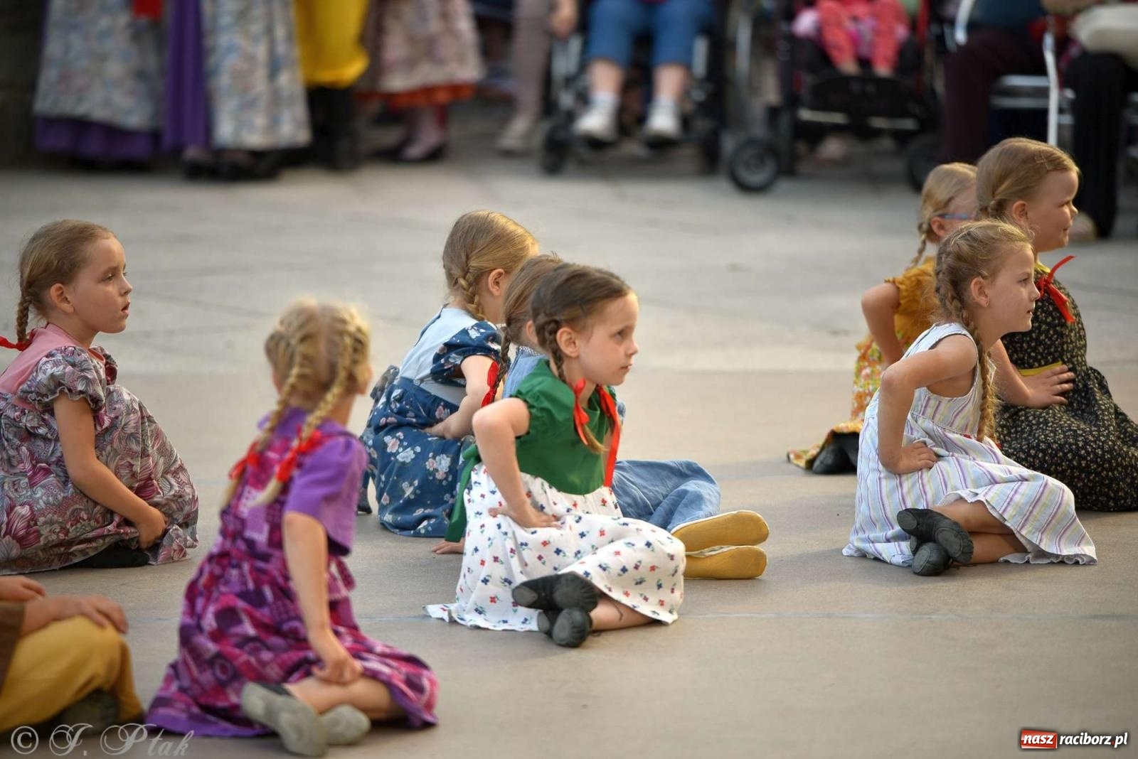 Zdjęcie w galerii na portalu naszraciborz.pl: Raciborska Noc Świętojańska - barwne widowisko nad wodą [FOTO i WIDEO] wiadomości z regionu