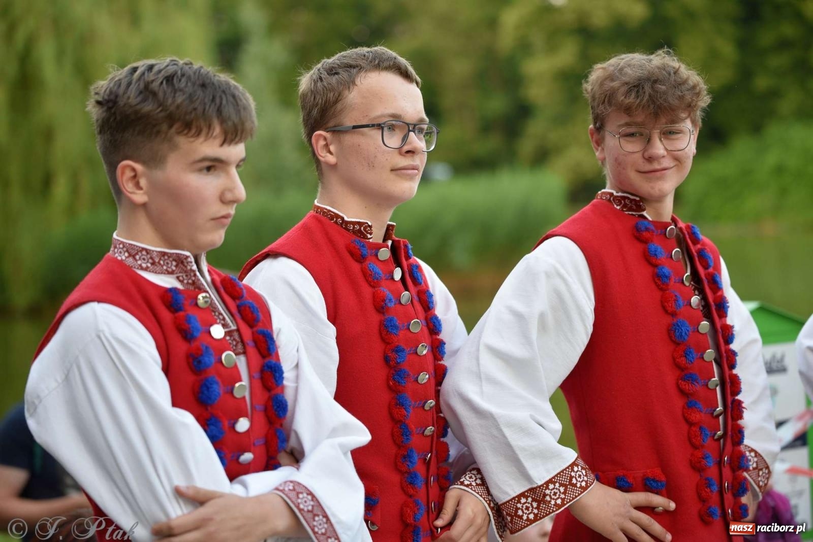 Zdjęcie w galerii na portalu naszraciborz.pl: Raciborska Noc Świętojańska - barwne widowisko nad wodą [FOTO i WIDEO] wiadomości z regionu