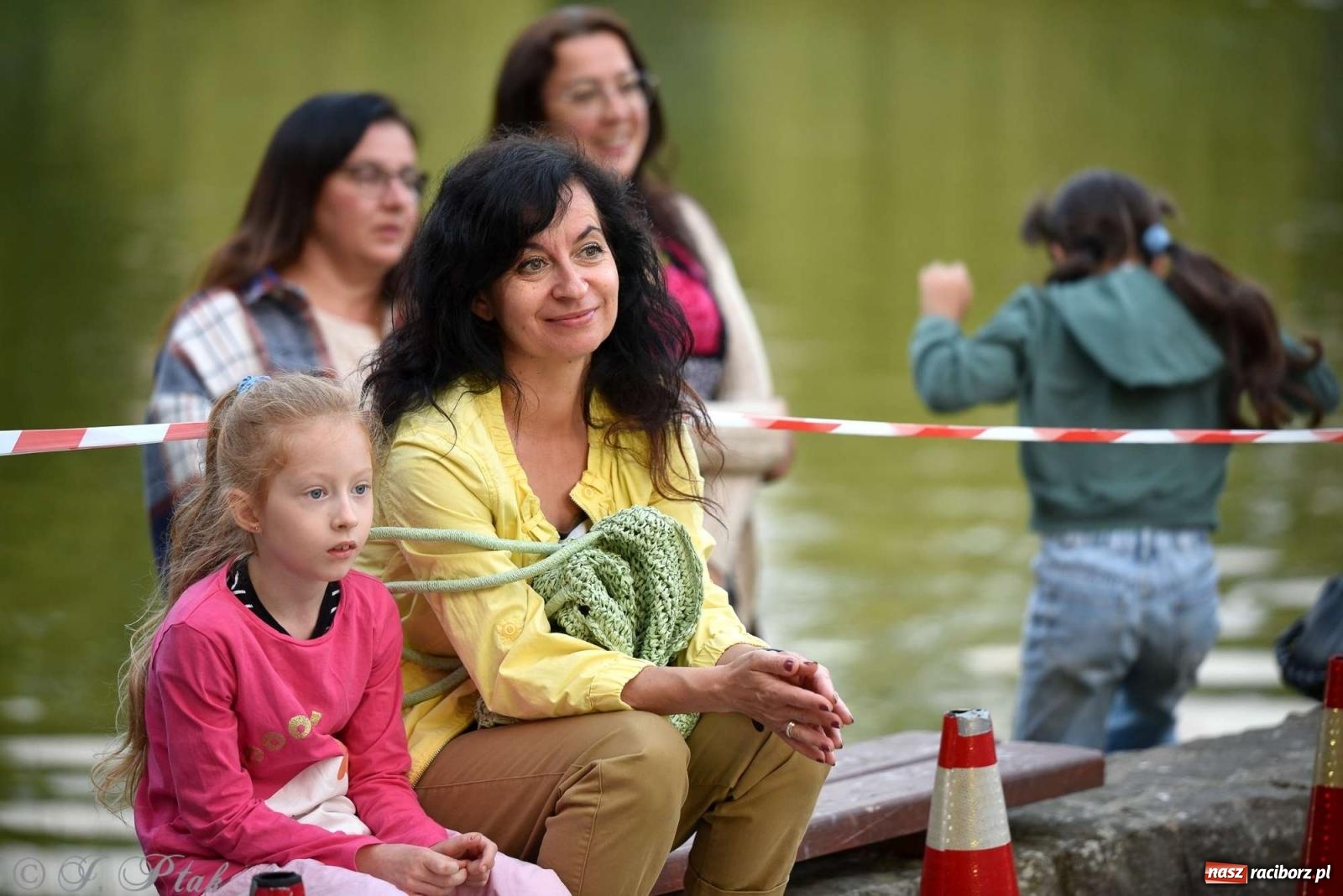 Zdjęcie w galerii na portalu naszraciborz.pl: Raciborska Noc Świętojańska - barwne widowisko nad wodą [FOTO i WIDEO] wiadomości z regionu