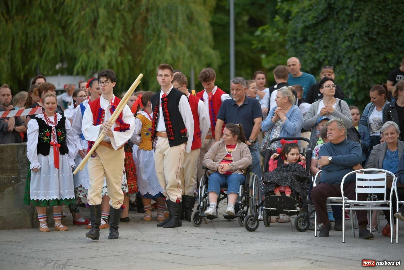 Zdjęcie w galerii na portalu naszraciborz.pl: Raciborska Noc Świętojańska - barwne widowisko nad wodą [FOTO i WIDEO] wiadomości z regionu