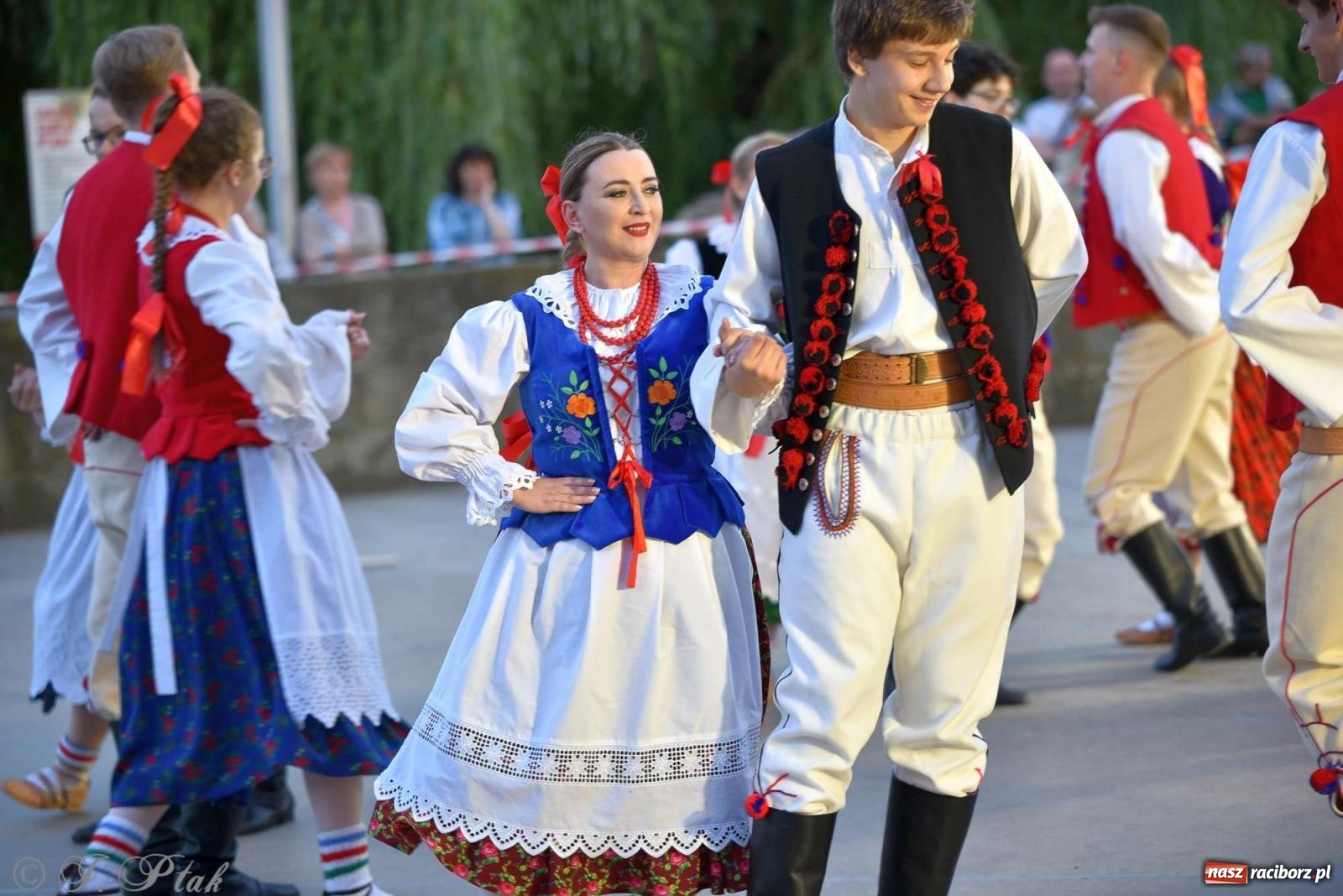 Zdjęcie w galerii na portalu naszraciborz.pl: Raciborska Noc Świętojańska - barwne widowisko nad wodą [FOTO i WIDEO] wiadomości z regionu