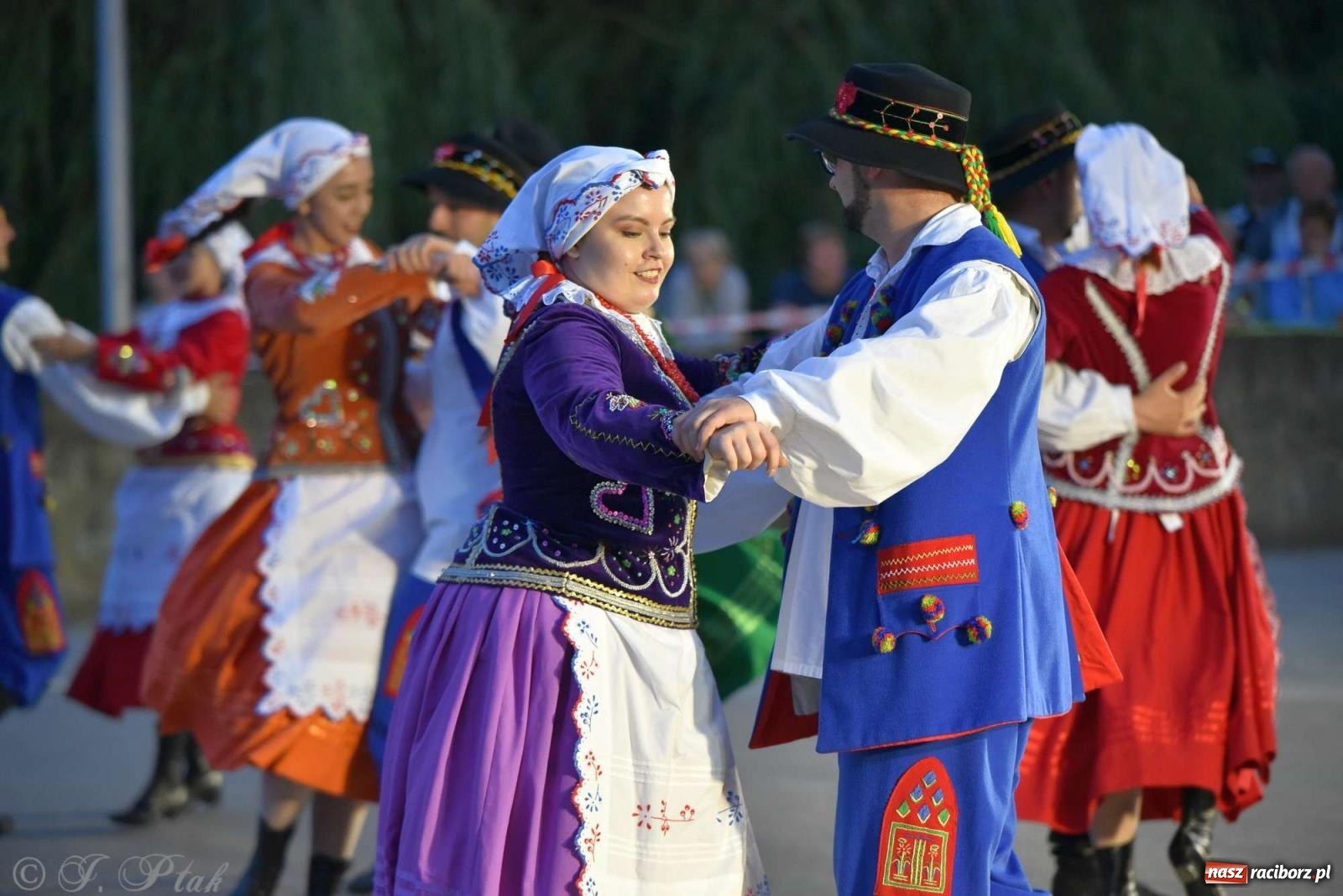 Zdjęcie w galerii na portalu naszraciborz.pl: Raciborska Noc Świętojańska - barwne widowisko nad wodą [FOTO i WIDEO] wiadomości z regionu