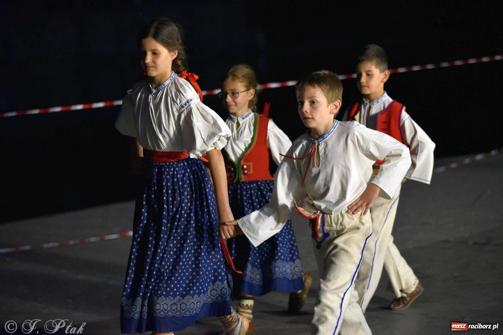 Zdjęcie w galerii na portalu naszraciborz.pl: Raciborska Noc Świętojańska - barwne widowisko nad wodą [FOTO i WIDEO] wiadomości z regionu