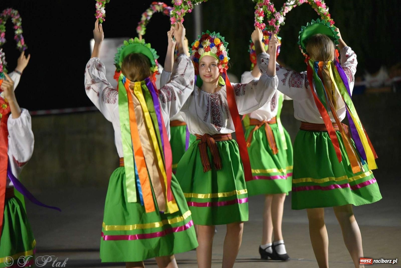 Zdjęcie w galerii na portalu naszraciborz.pl: Raciborska Noc Świętojańska - barwne widowisko nad wodą [FOTO i WIDEO] wiadomości z regionu