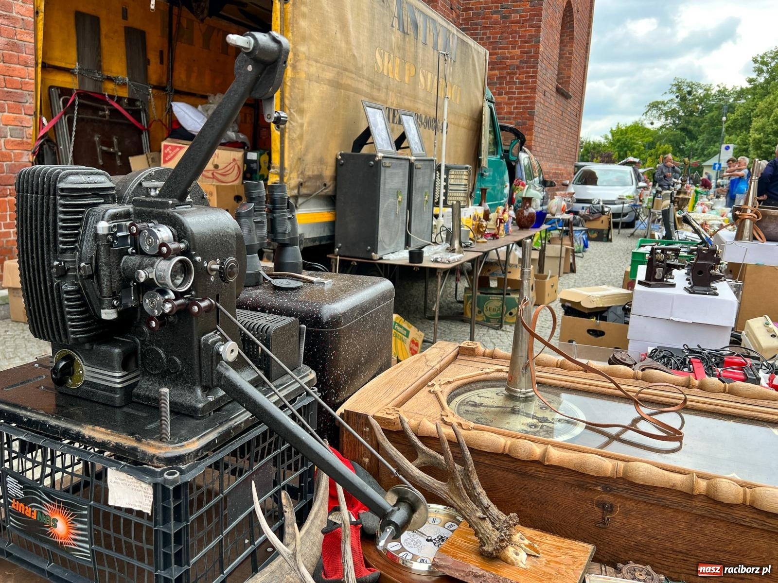 Zdjęcie w galerii na portalu naszraciborz.pl: Ciekawostki z raciborskiego targu staroci [FOTO] wiadomości z regionu