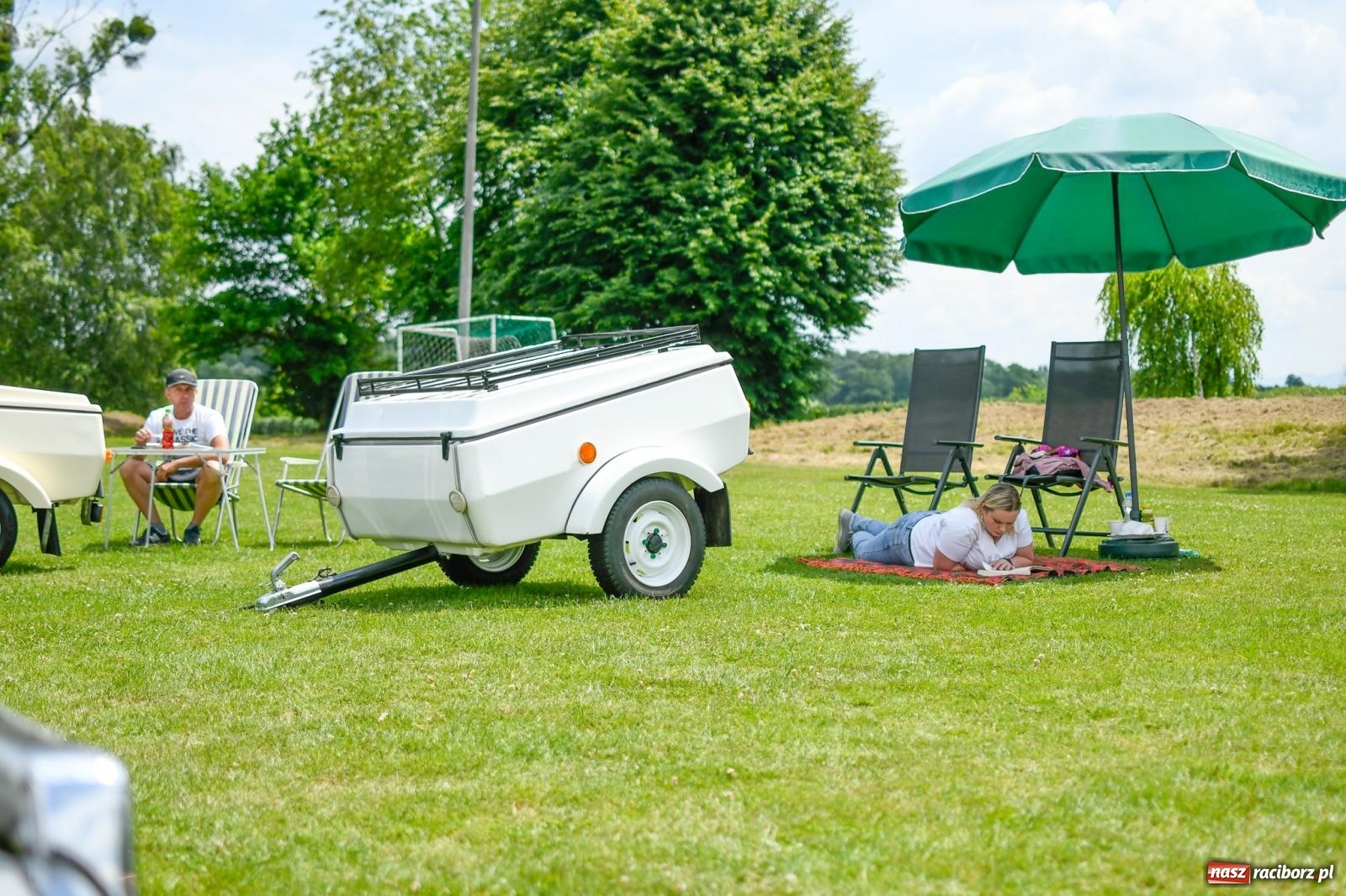 Zdjęcie w galerii na portalu naszraciborz.pl: Rekordowy zlot zabytkowych pojazdów w Zabełkowie wiadomości z regionu