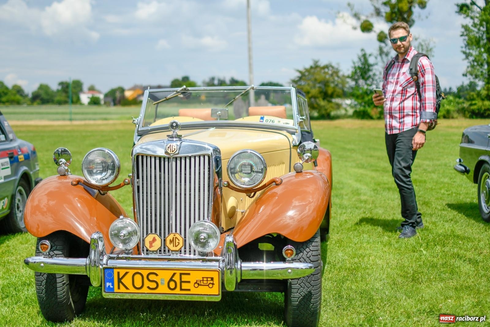 Zdjęcie w galerii na portalu naszraciborz.pl: Rekordowy zlot zabytkowych pojazdów w Zabełkowie wiadomości z regionu