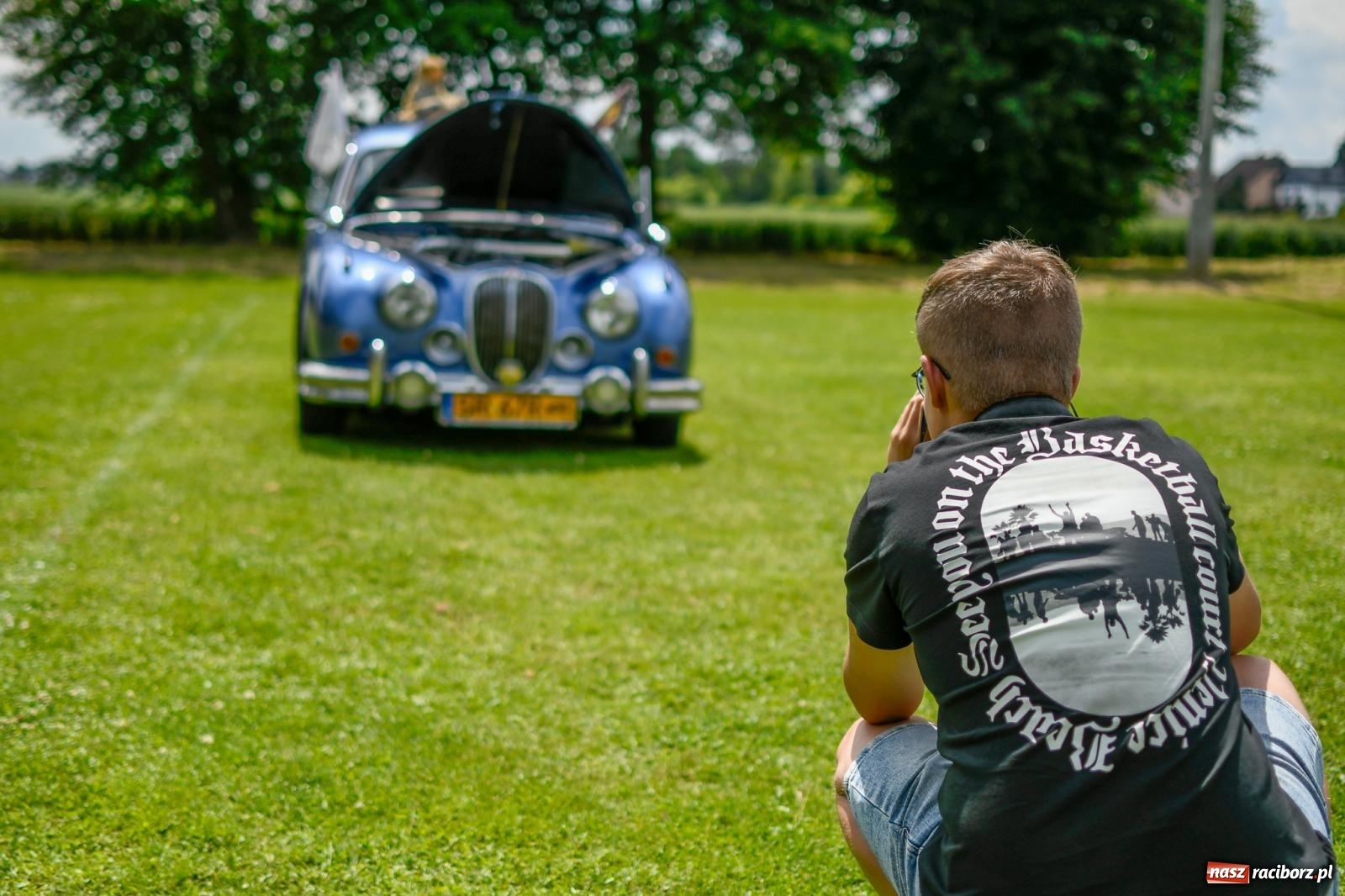 Zdjęcie w galerii na portalu naszraciborz.pl: Rekordowy zlot zabytkowych pojazdów w Zabełkowie wiadomości z regionu