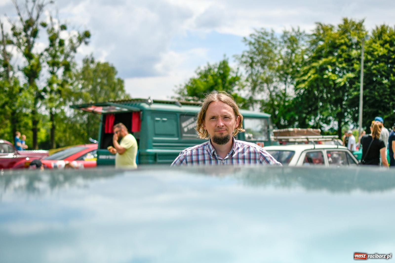 Zdjęcie w galerii na portalu naszraciborz.pl: Rekordowy zlot zabytkowych pojazdów w Zabełkowie wiadomości z regionu