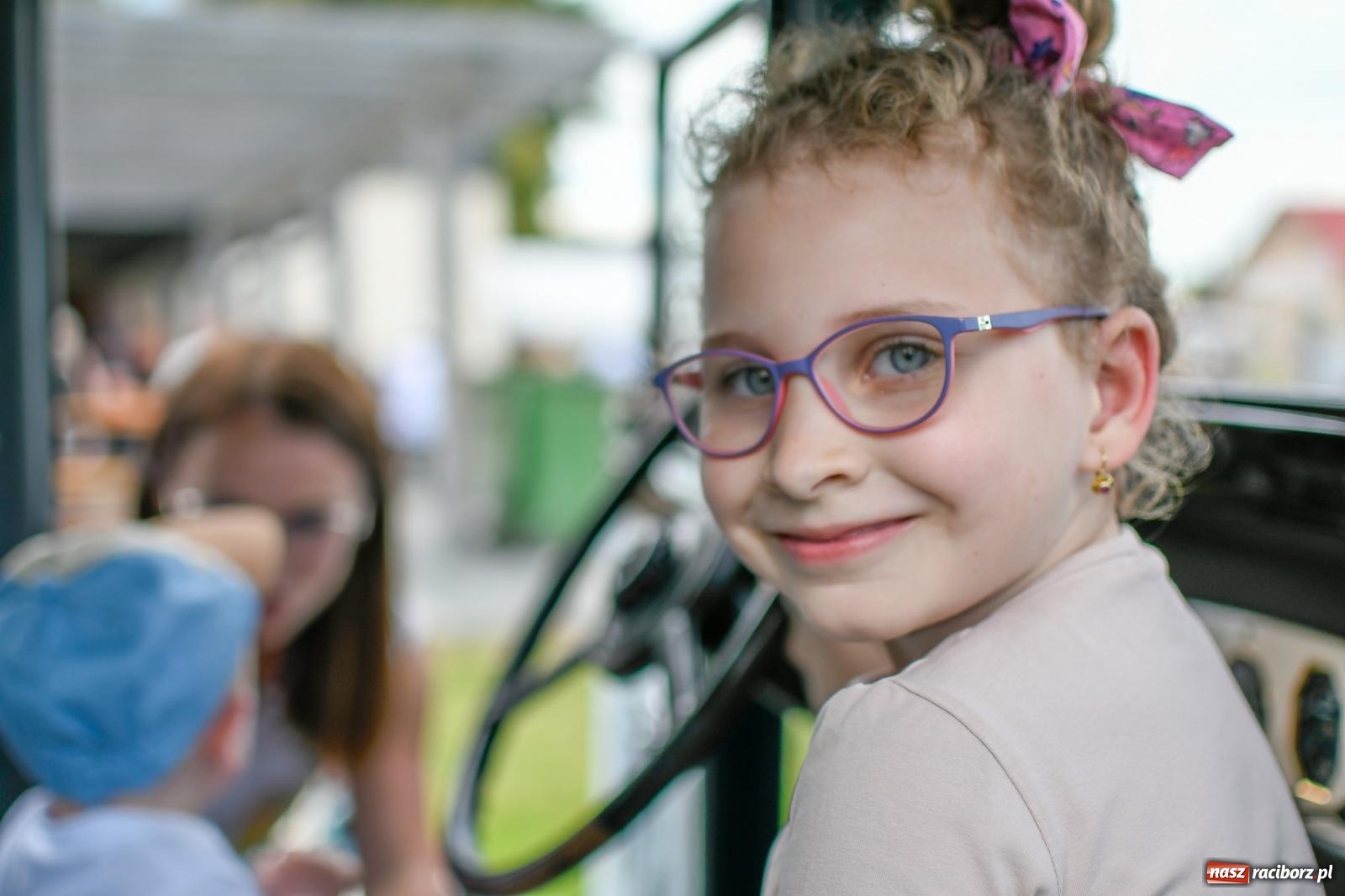 Zdjęcie w galerii na portalu naszraciborz.pl: Rekordowy zlot zabytkowych pojazdów w Zabełkowie wiadomości z regionu