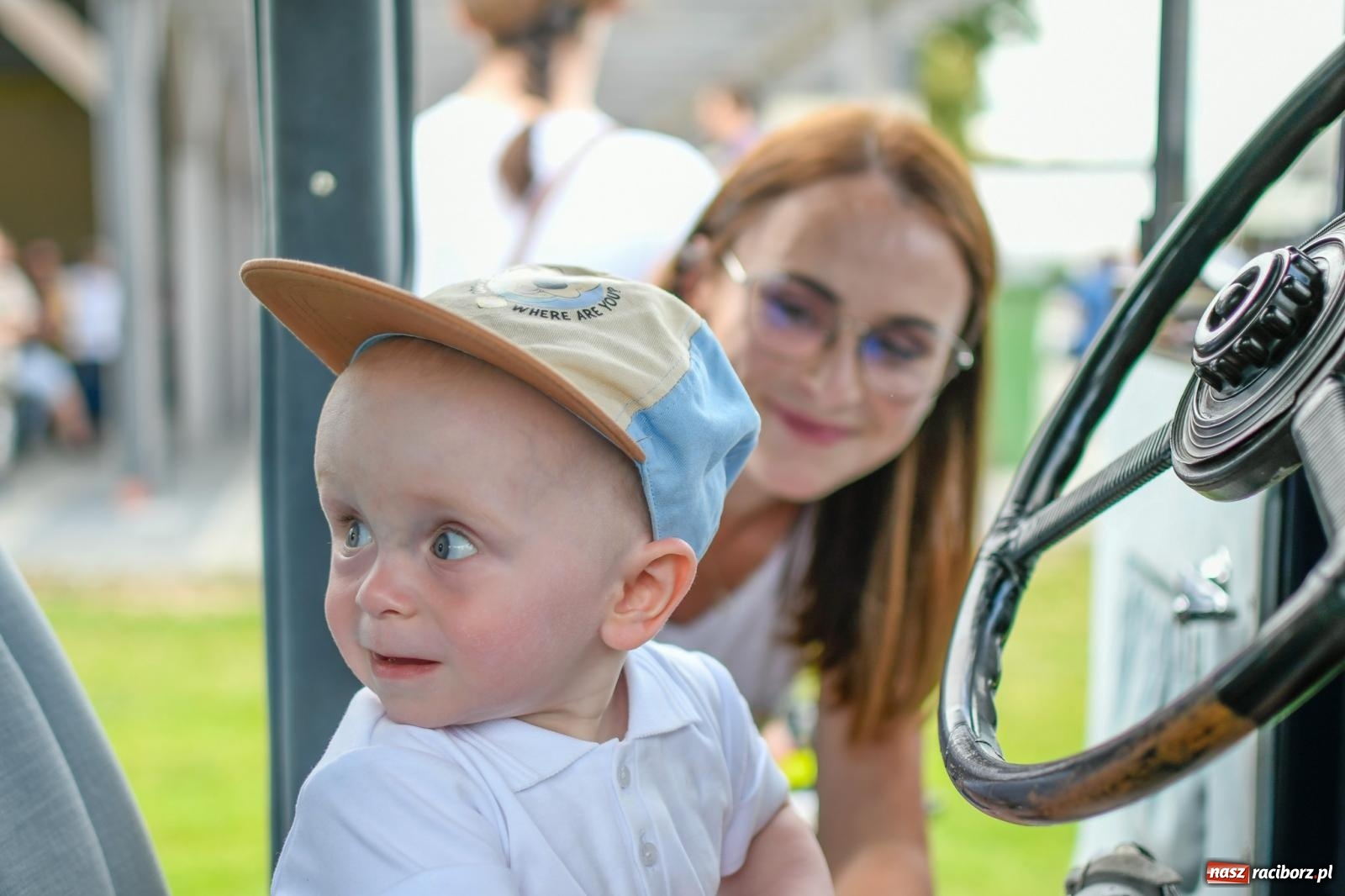 Zdjęcie w galerii na portalu naszraciborz.pl: Rekordowy zlot zabytkowych pojazdów w Zabełkowie wiadomości z regionu