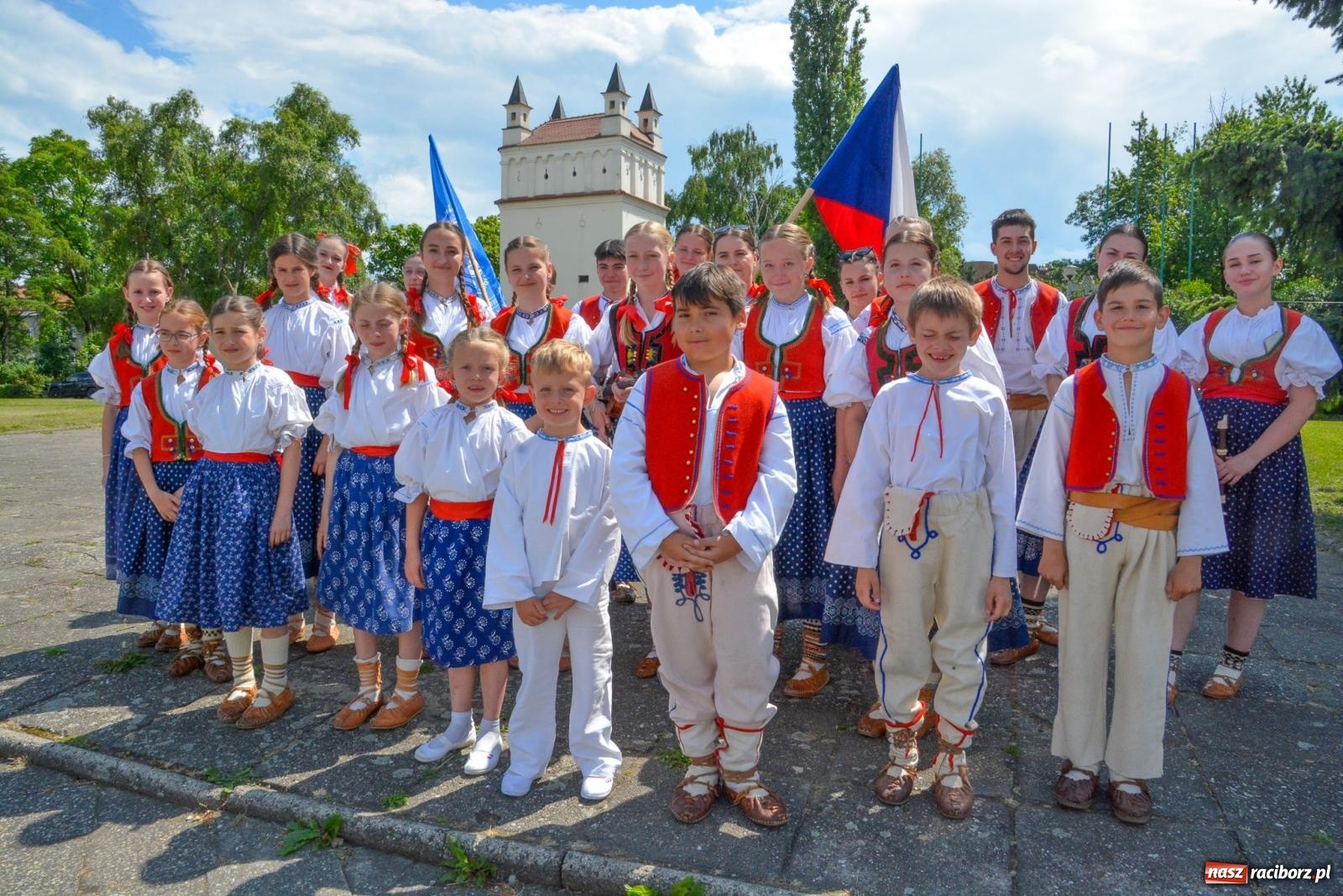 Zdjęcie w galerii na portalu naszraciborz.pl: Śląsk - kraina wielu kultur. Międzynarodowa parada w Raciborzu [FOTO i WIDEO] wiadomości z regionu