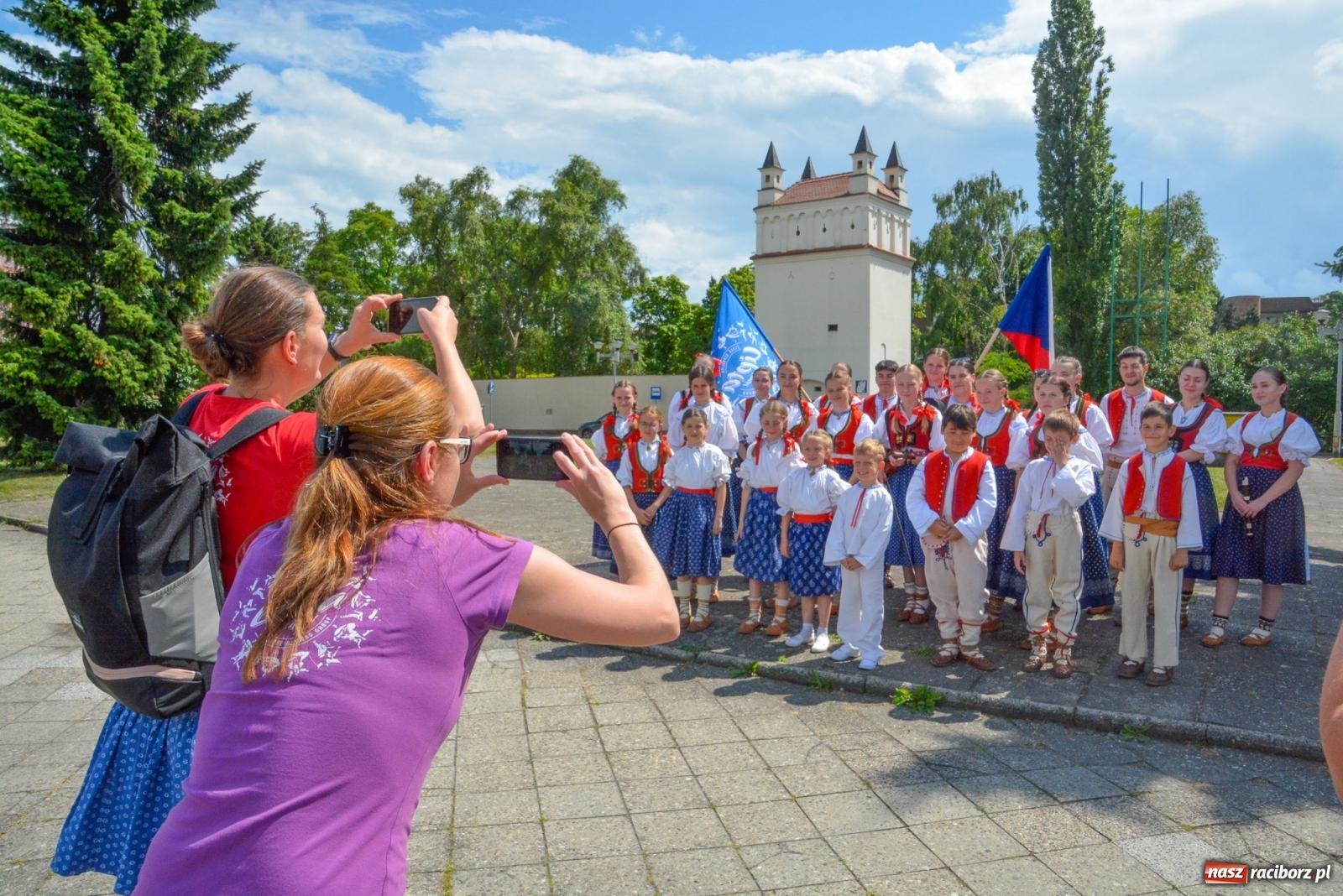 Zdjęcie w galerii na portalu naszraciborz.pl: Śląsk - kraina wielu kultur. Międzynarodowa parada w Raciborzu [FOTO i WIDEO] wiadomości z regionu