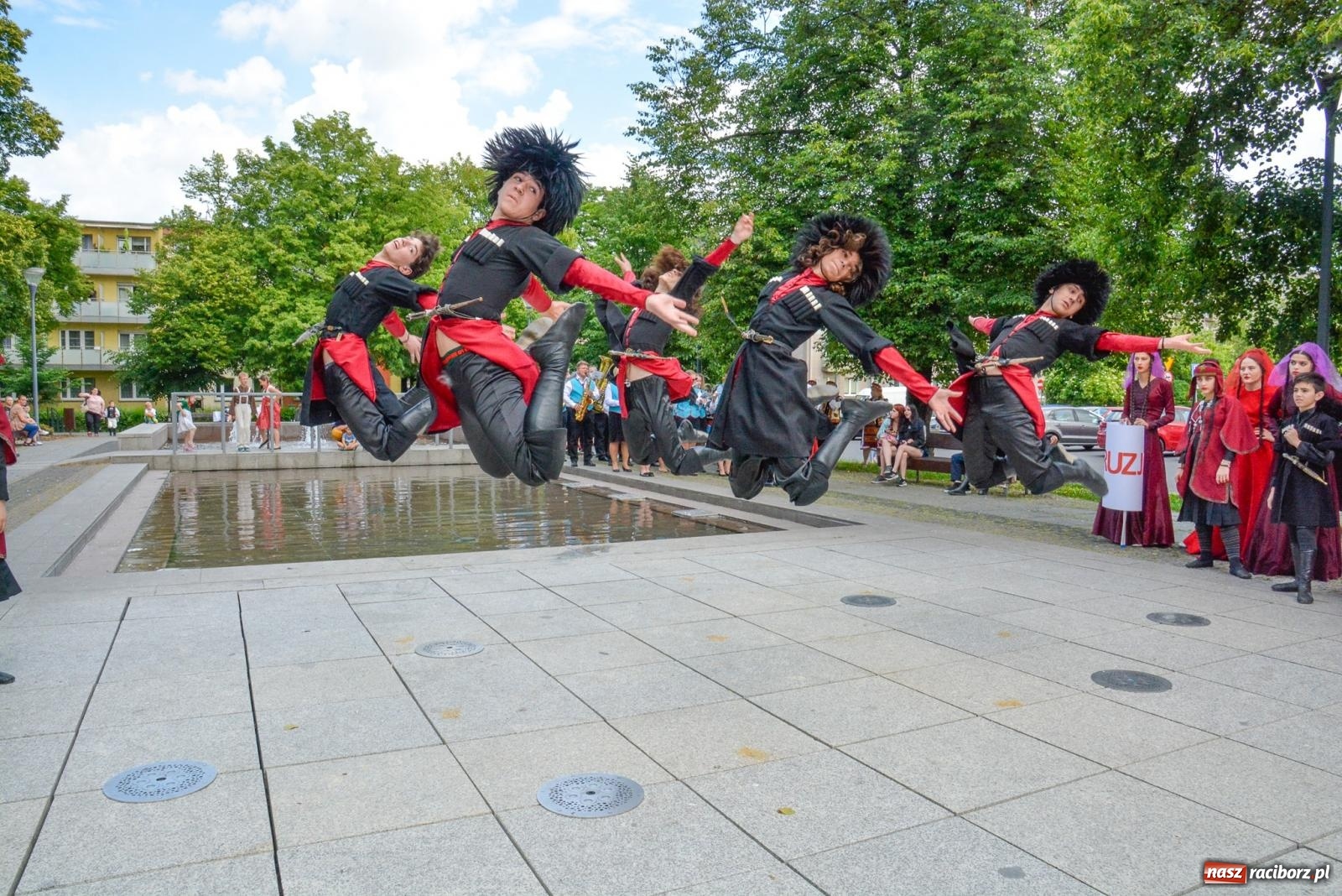 Zdjęcie w galerii na portalu naszraciborz.pl: Śląsk - kraina wielu kultur. Międzynarodowa parada w Raciborzu [FOTO i WIDEO] wiadomości z regionu