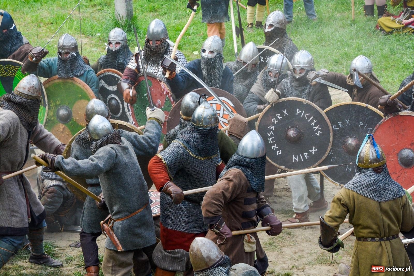 Zdjęcie w galerii na portalu naszraciborz.pl: Atak Morawian i wielka bitwa wojów [FOTO i WIDEO] wiadomości z regionu