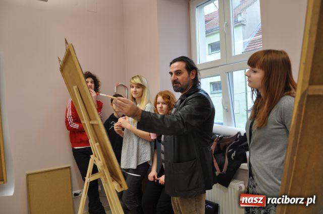 Zdjęcie w galerii na portalu naszraciborz.pl: Młodzież woli świat wirtualny? wiadomości z regionu