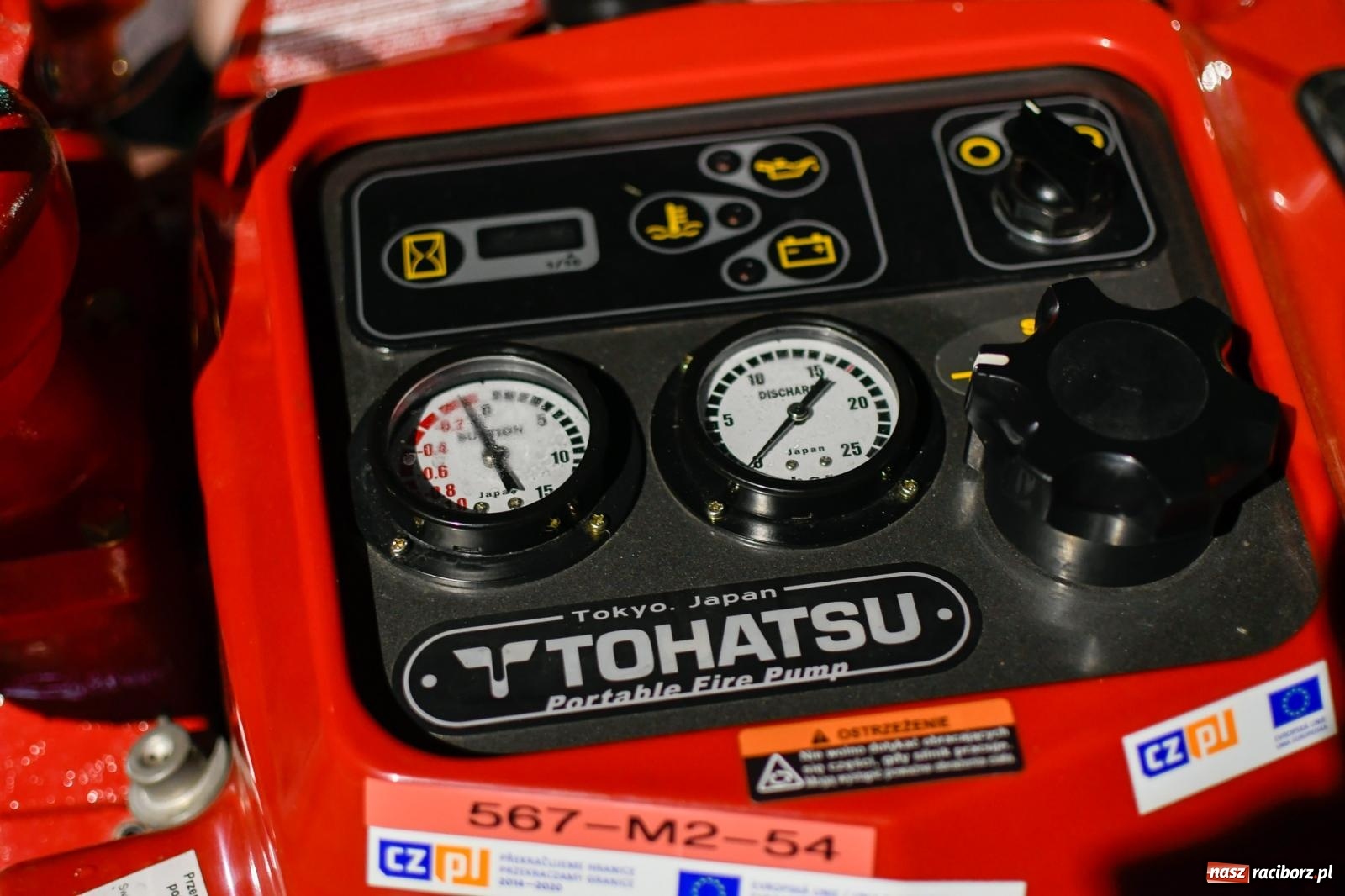 Zdjęcie w galerii na portalu naszraciborz.pl: Nocne strażackie show w Bolesławiu. Sztuczne ognie i rywalizacja w ćwiczeniu bojowym [FOTO i WIDEO] wiadomości z regionu