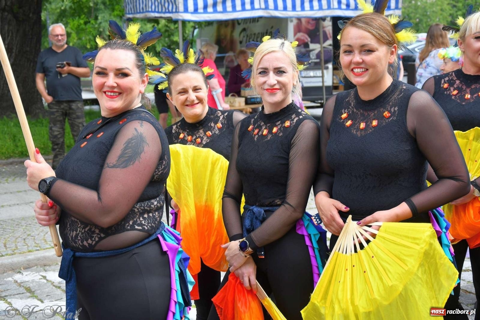 Zdjęcie w galerii na portalu naszraciborz.pl: Międzynarodowe święto folkloru na raciborskim zamku wiadomości z regionu